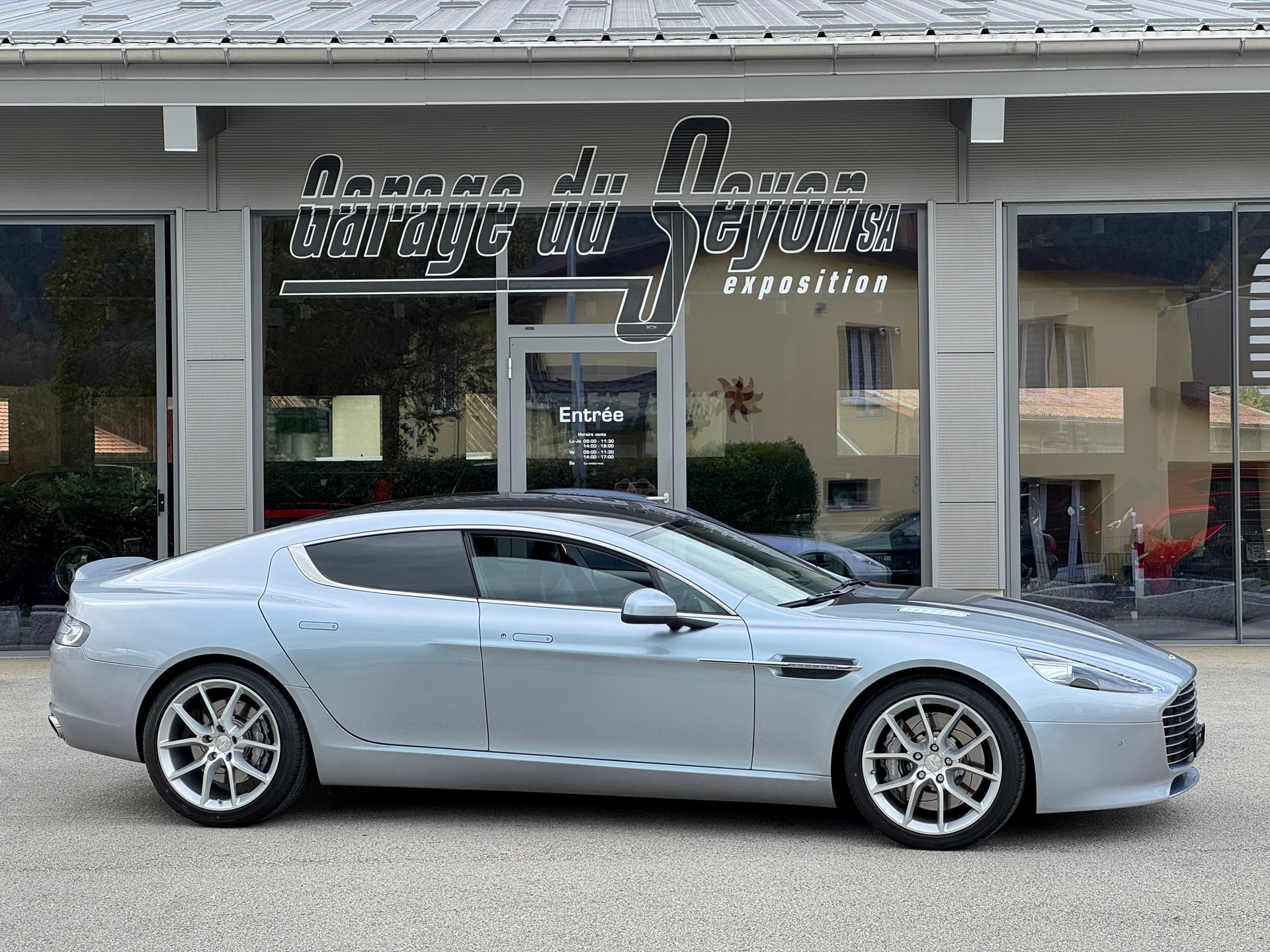 ASTON MARTIN Rapide S Centenary Edition 5.9 V12 Touchtronic 2-image-0