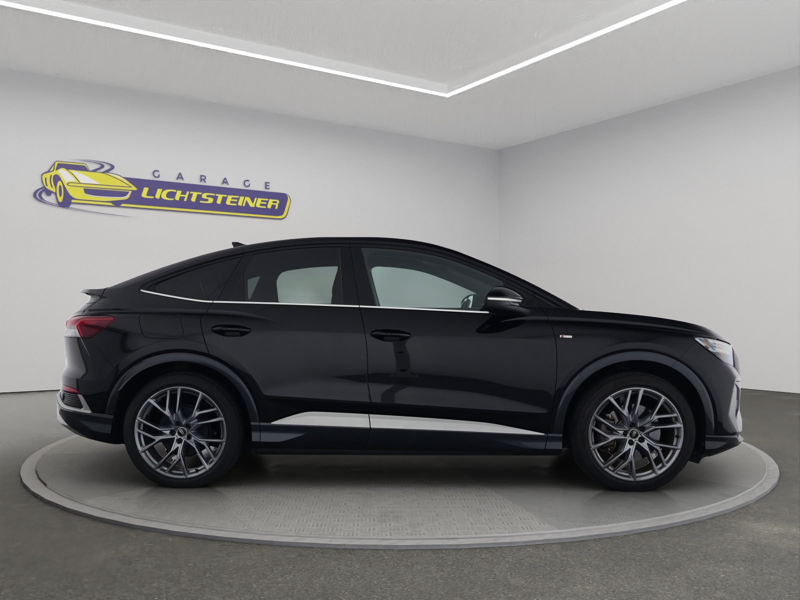 AUDI Q4 Sportback e-tron 50 quattro-image-6