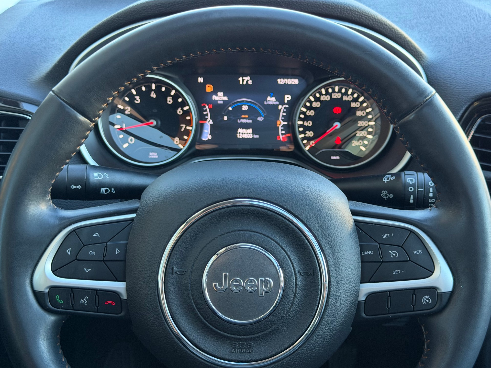 JEEP Compass 1.4 Turbo Limited AWD 9ATX-image-16