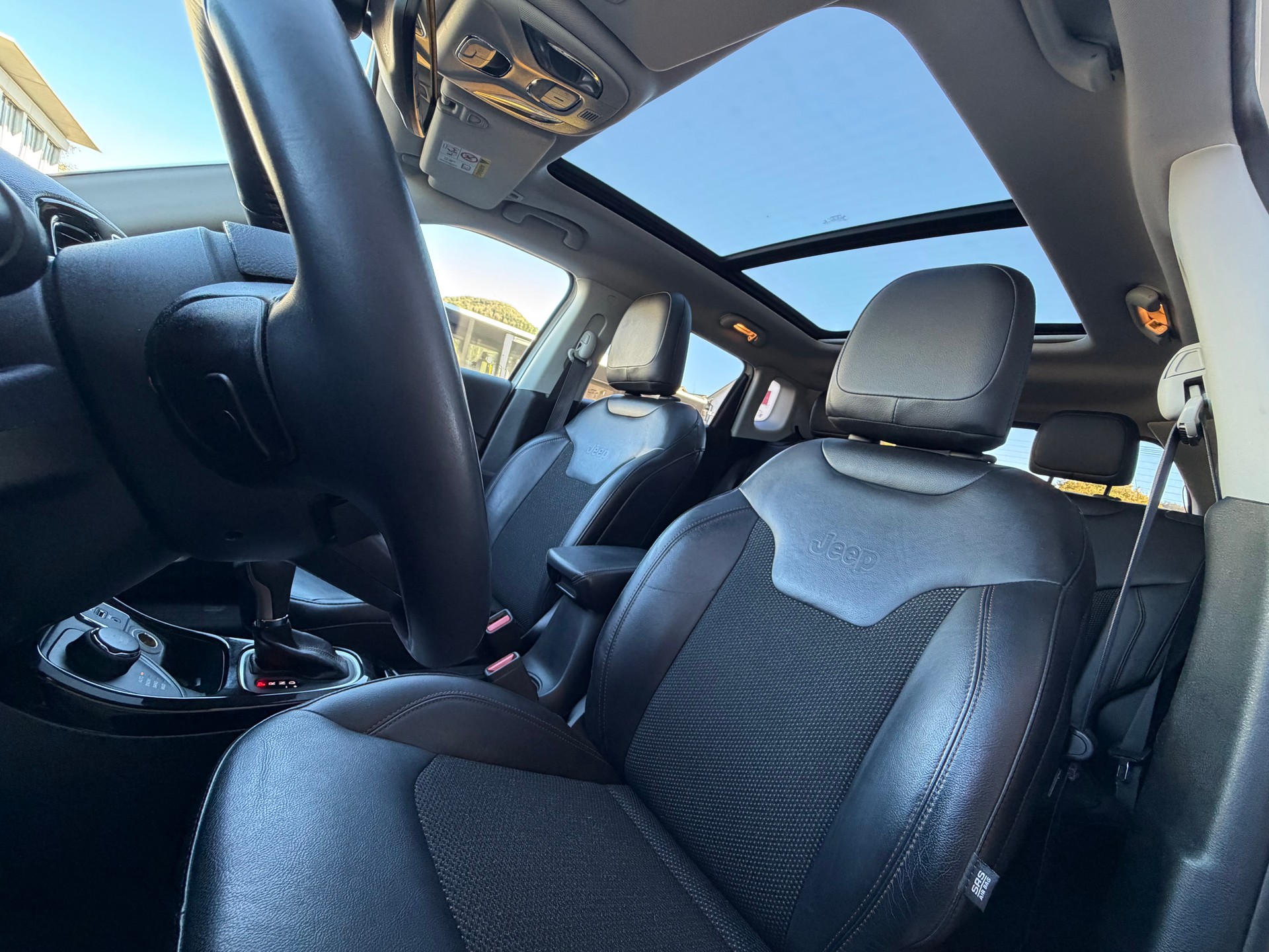 JEEP Compass 1.4 Turbo Limited AWD 9ATX-image-13