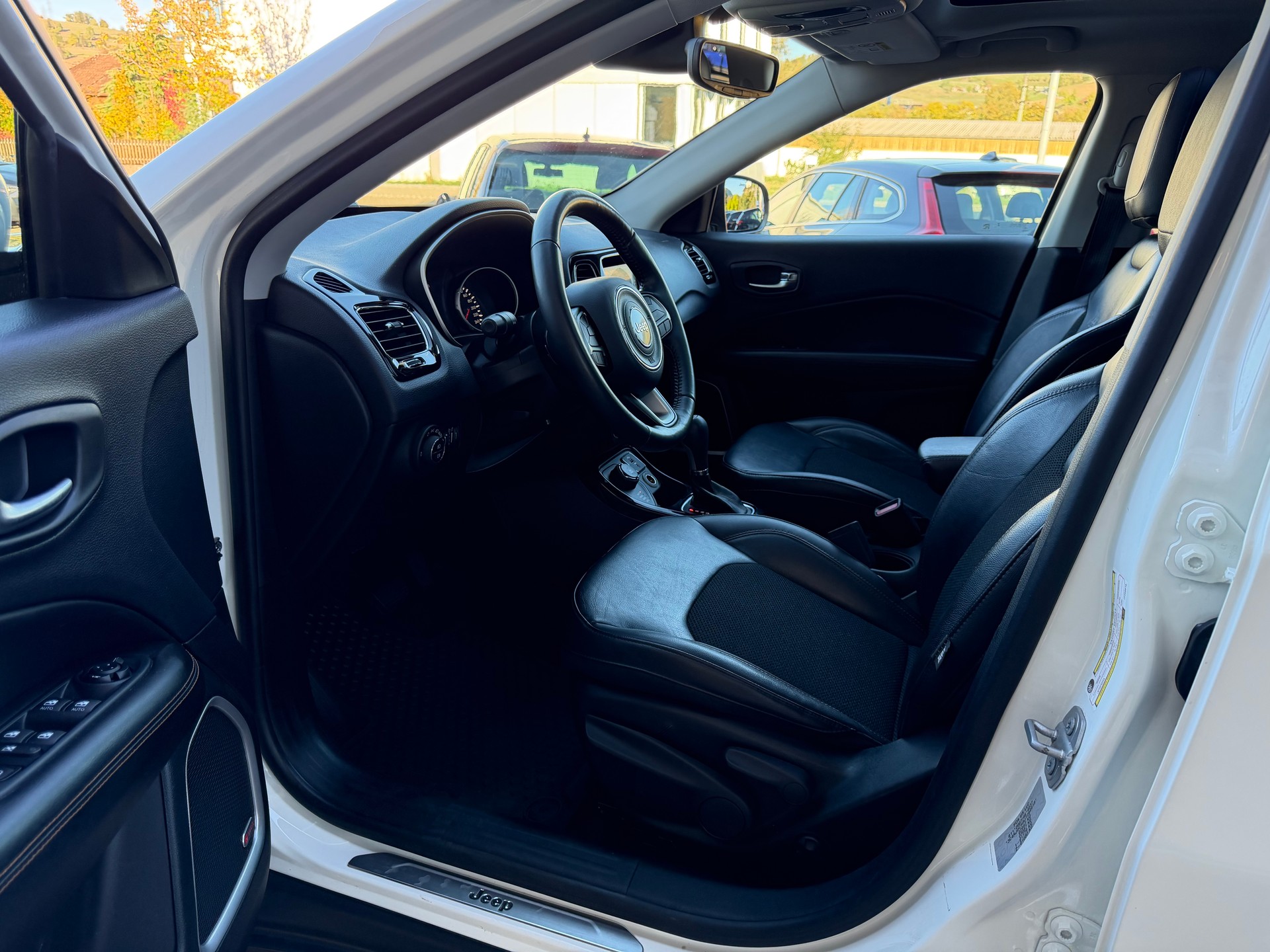 JEEP Compass 1.4 Turbo Limited AWD 9ATX-image-12