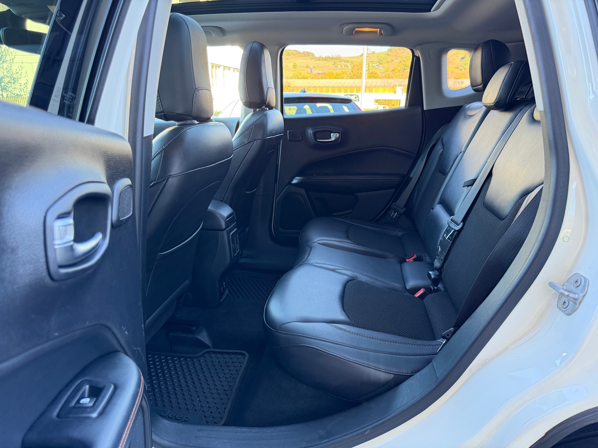 JEEP Compass 1.4 Turbo Limited AWD 9ATX-image-24