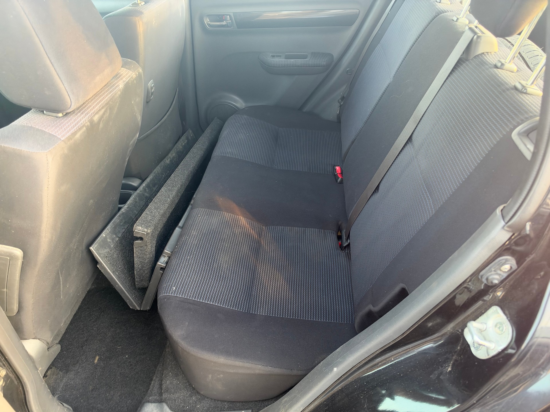 SUZUKI Swift 1.3i 16V GL Top 4x4-image-9
