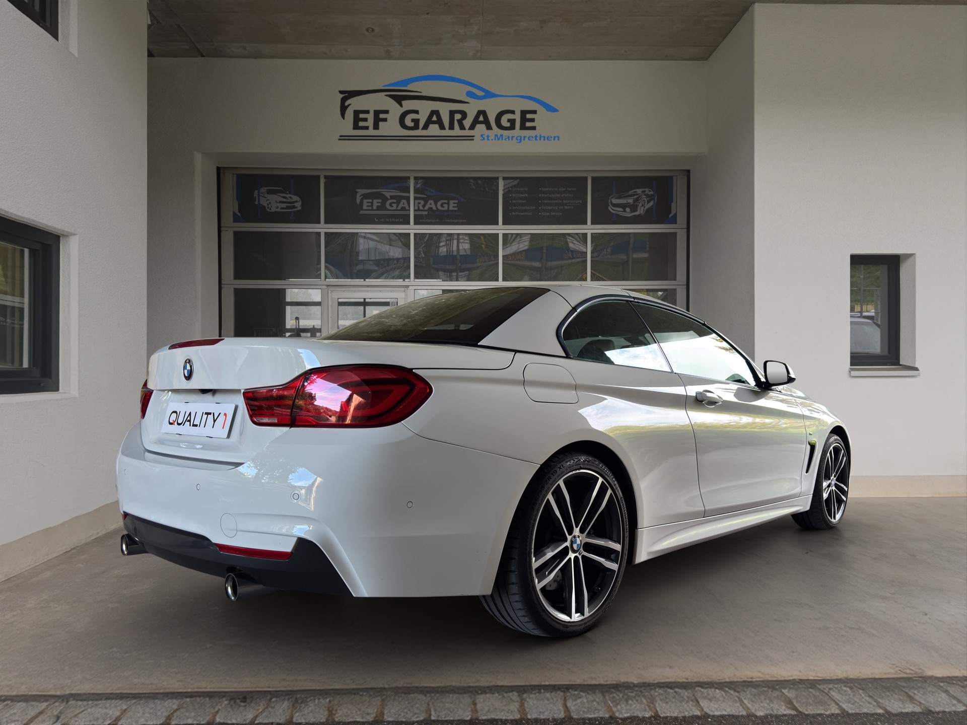 BMW 440i Cabriolet xDrive Power & Sound Ed. Steptronic-image-4