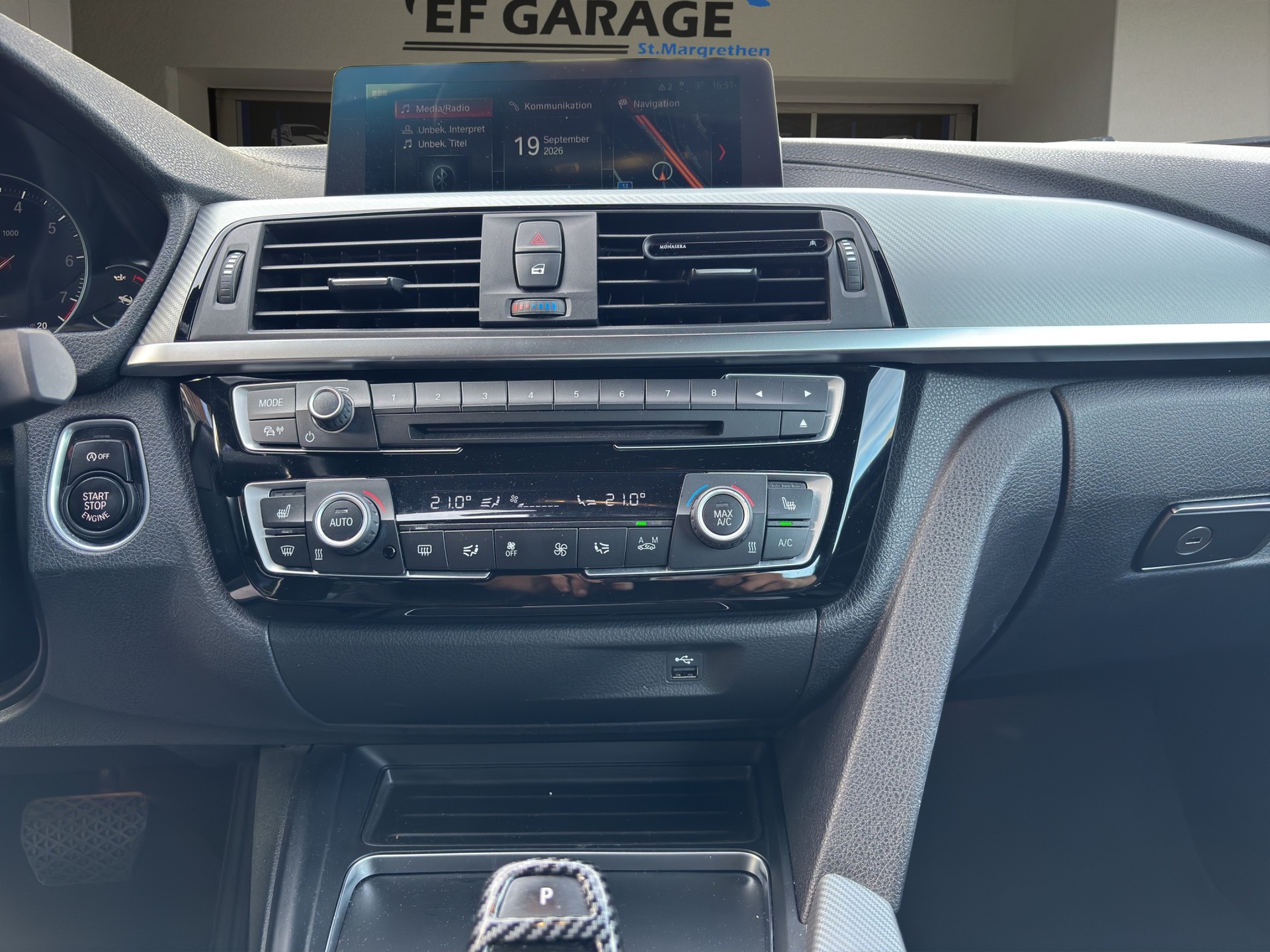 BMW 440i Cabriolet xDrive Power & Sound Ed. Steptronic-image-18