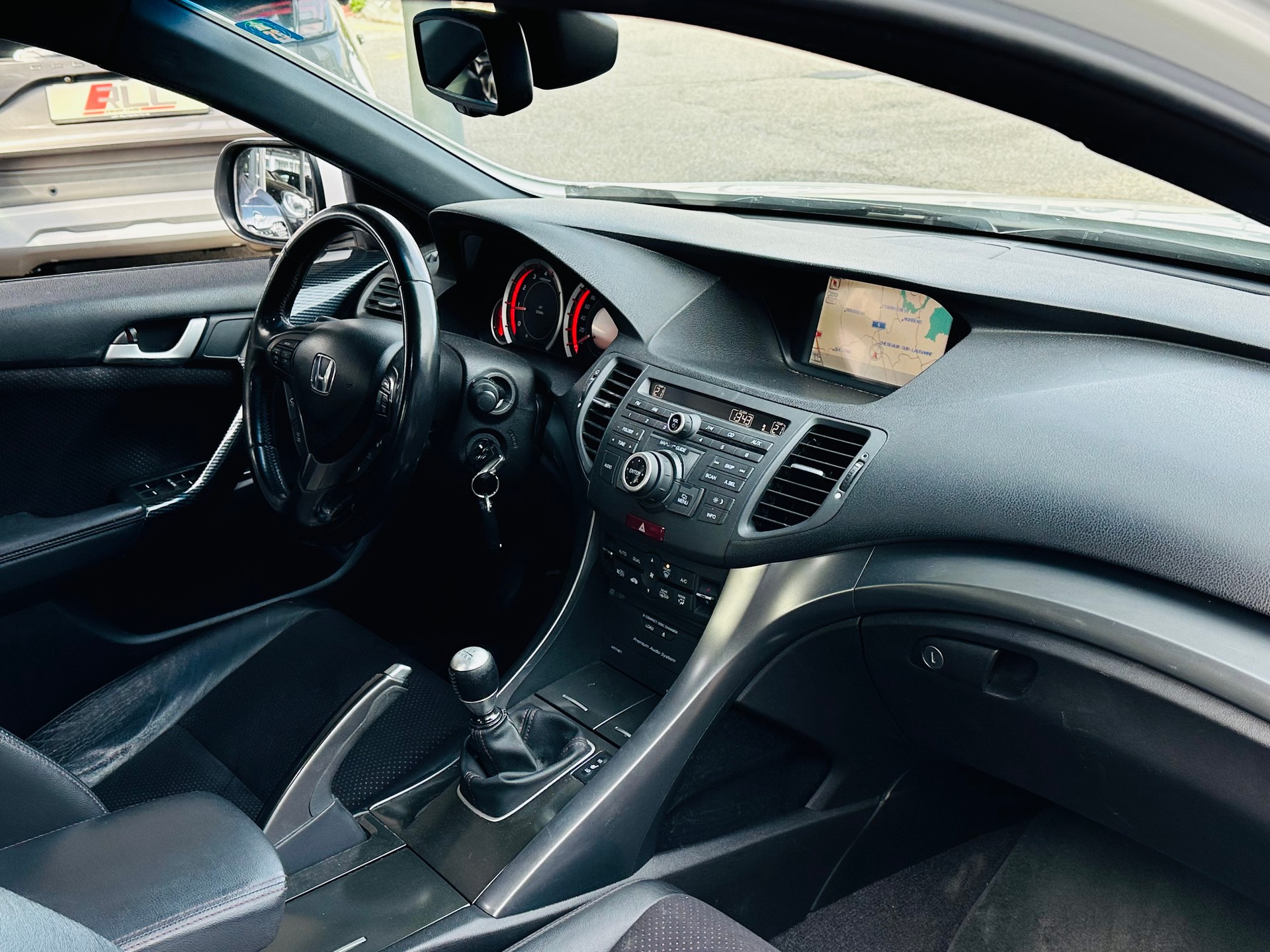 HONDA Accord 2.2 i-CTDi Type-S Advanced Safety Edition-image-12