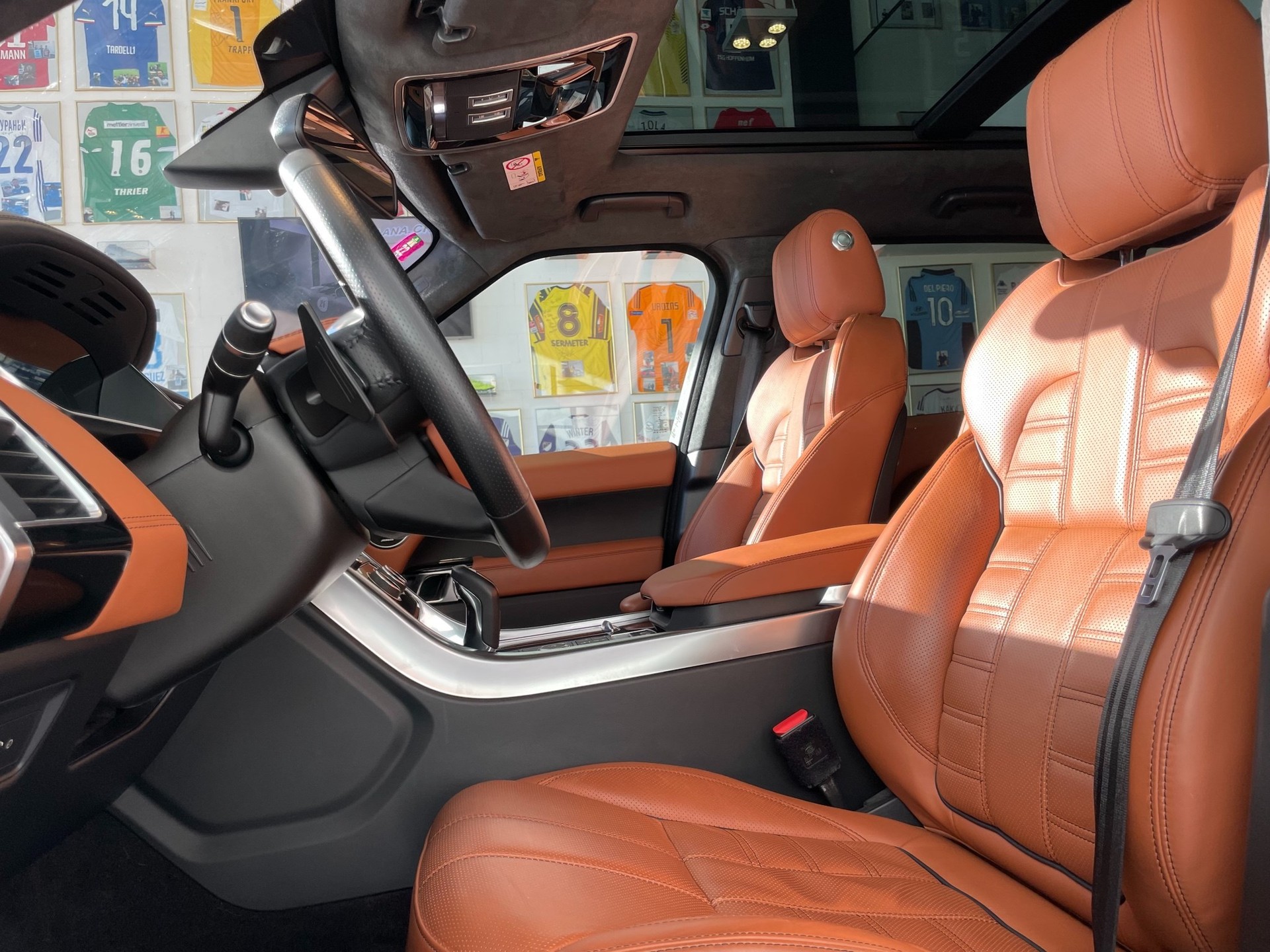 LAND ROVER Range Rover Sport 4.4 SDV8 Autobiography Dynamic A-image-5