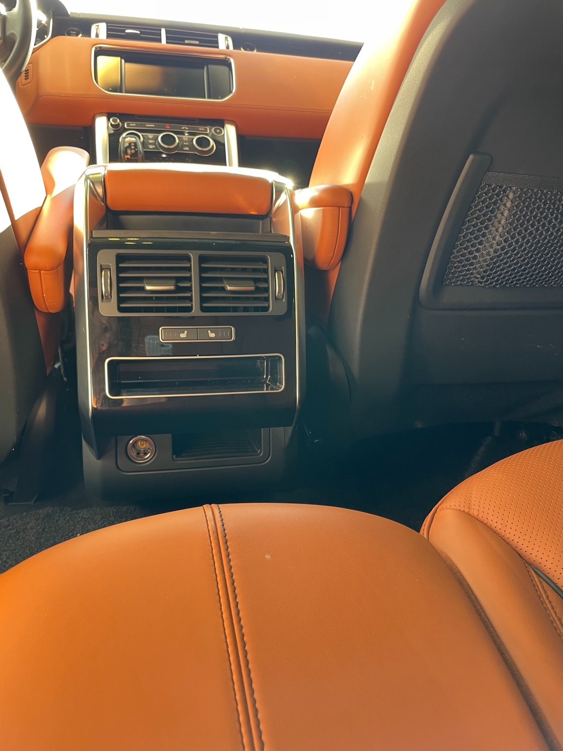 LAND ROVER Range Rover Sport 4.4 SDV8 Autobiography Dynamic A-image-15