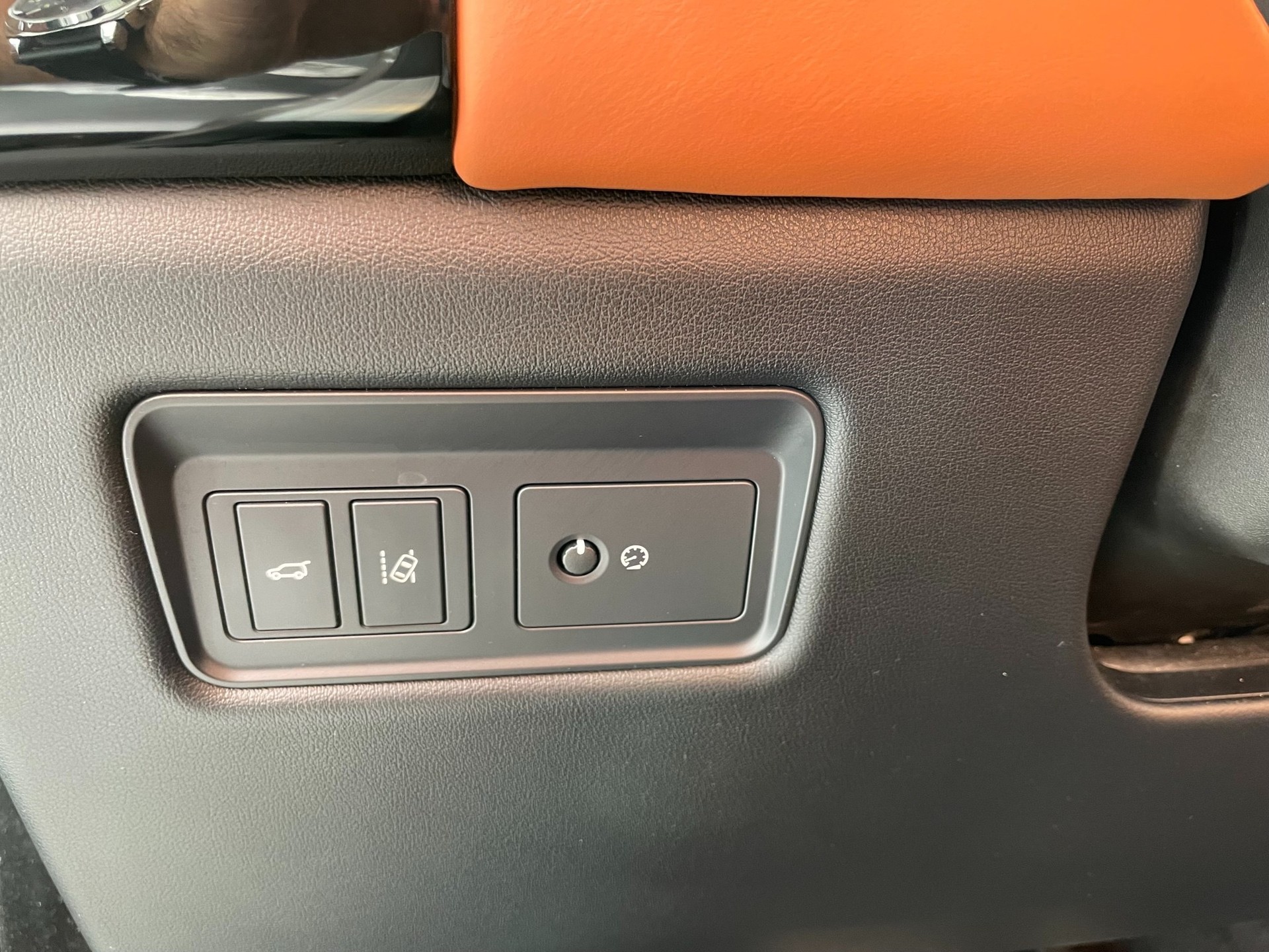 LAND ROVER Range Rover Sport 4.4 SDV8 Autobiography Dynamic A-image-8