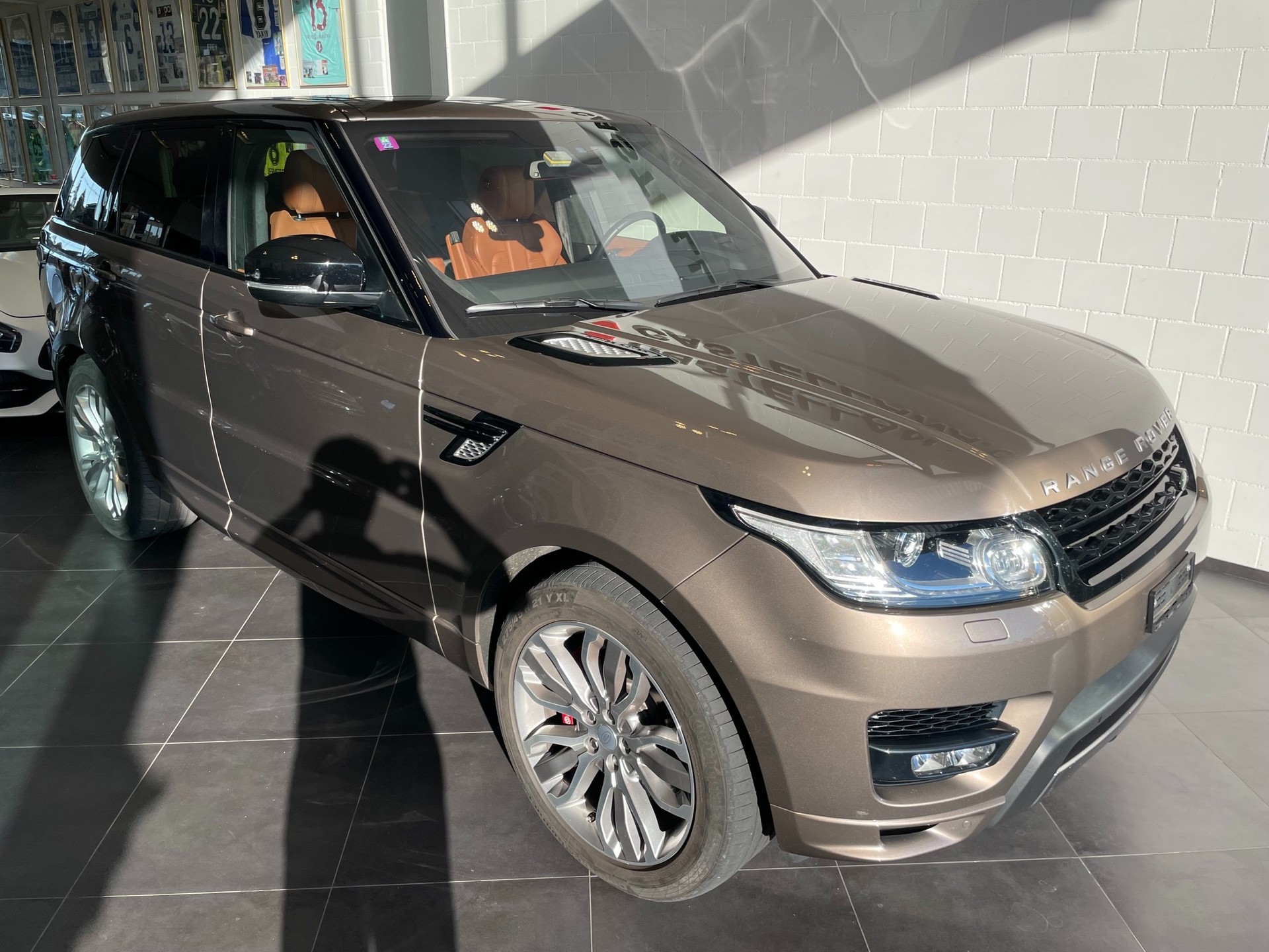 LAND ROVER Range Rover Sport 4.4 SDV8 Autobiography Dynamic A-image-1