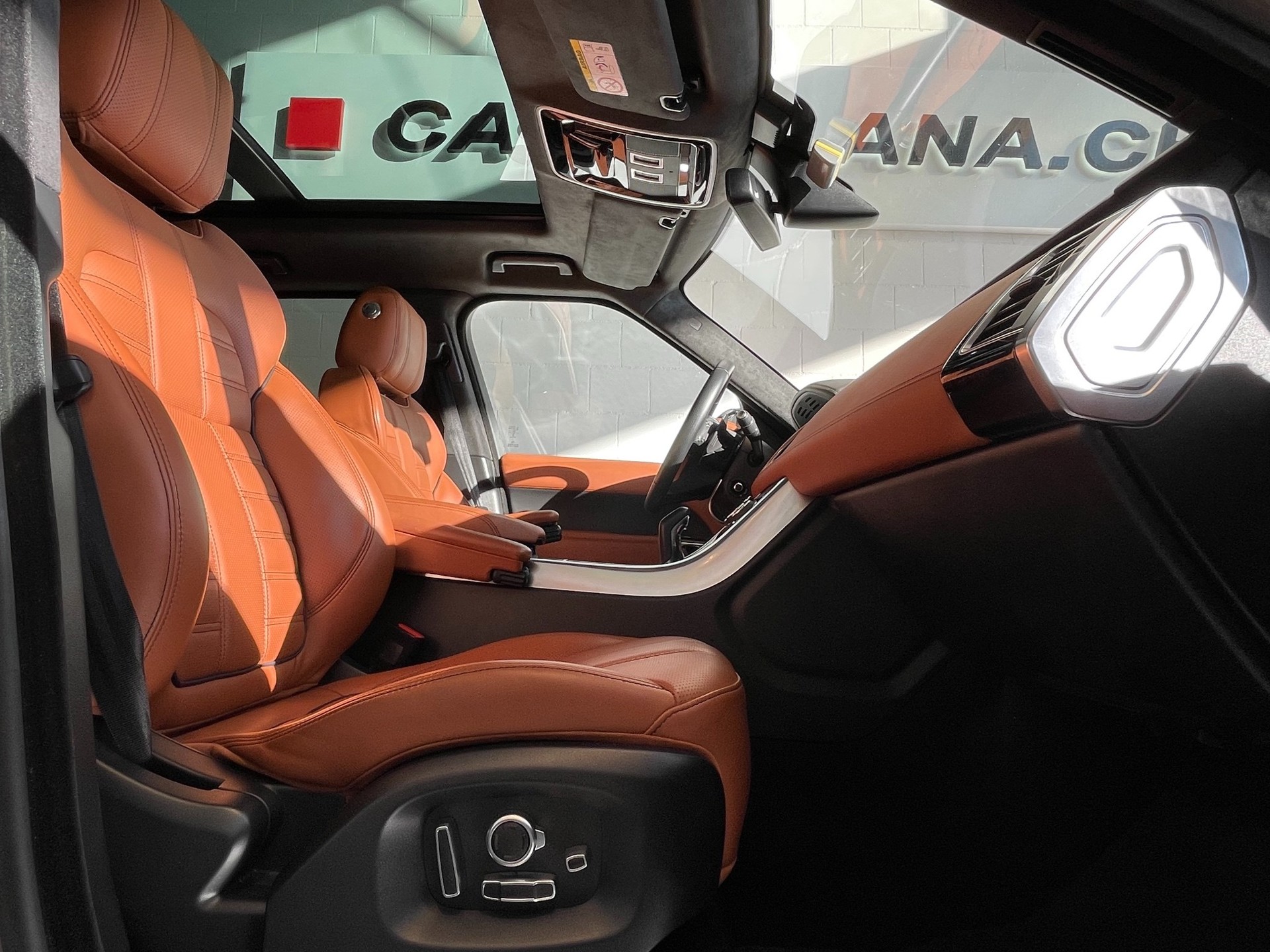 LAND ROVER Range Rover Sport 4.4 SDV8 Autobiography Dynamic A-image-4