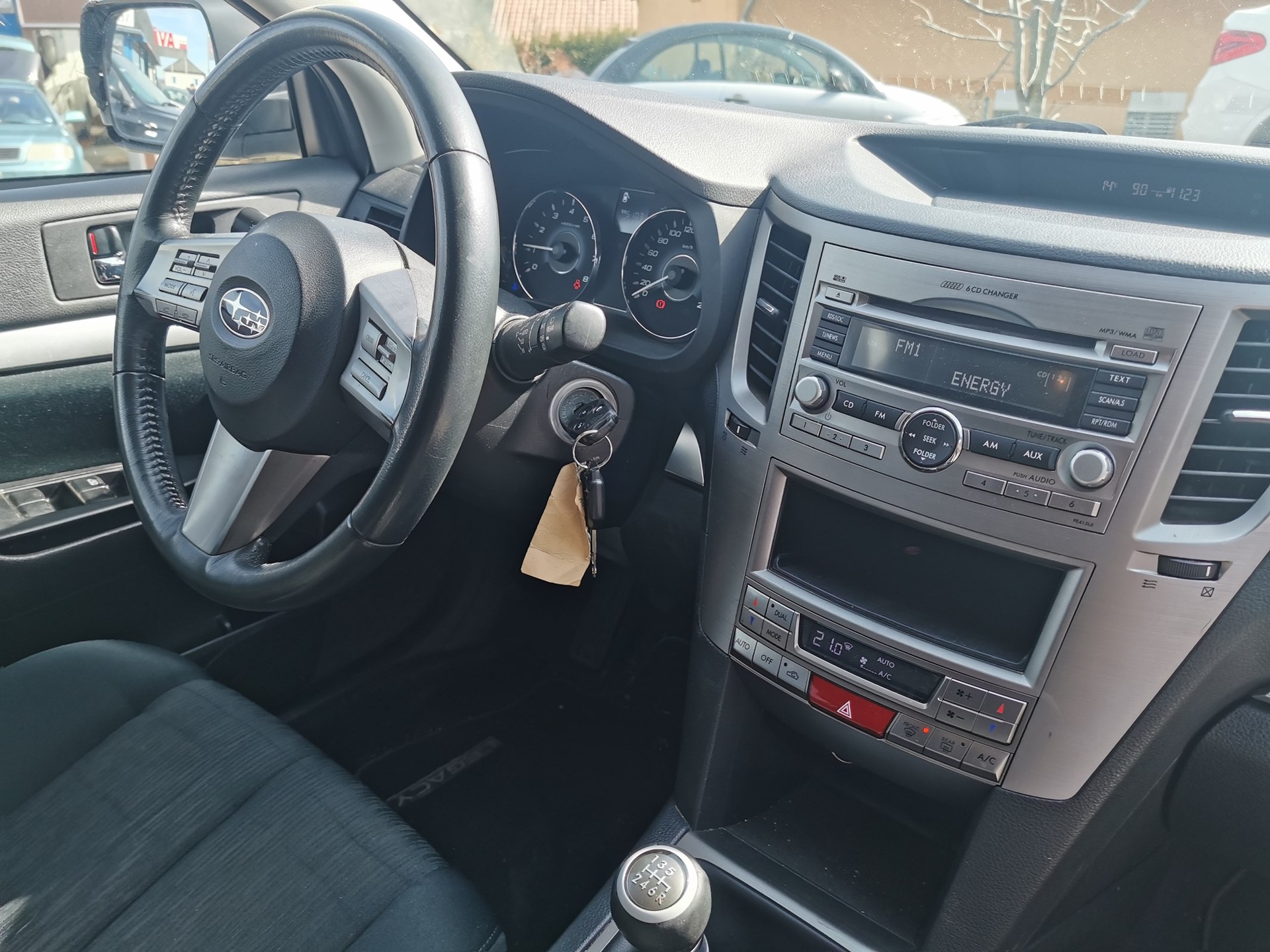 SUBARU Legacy 2.0i Limited AWD-image-5