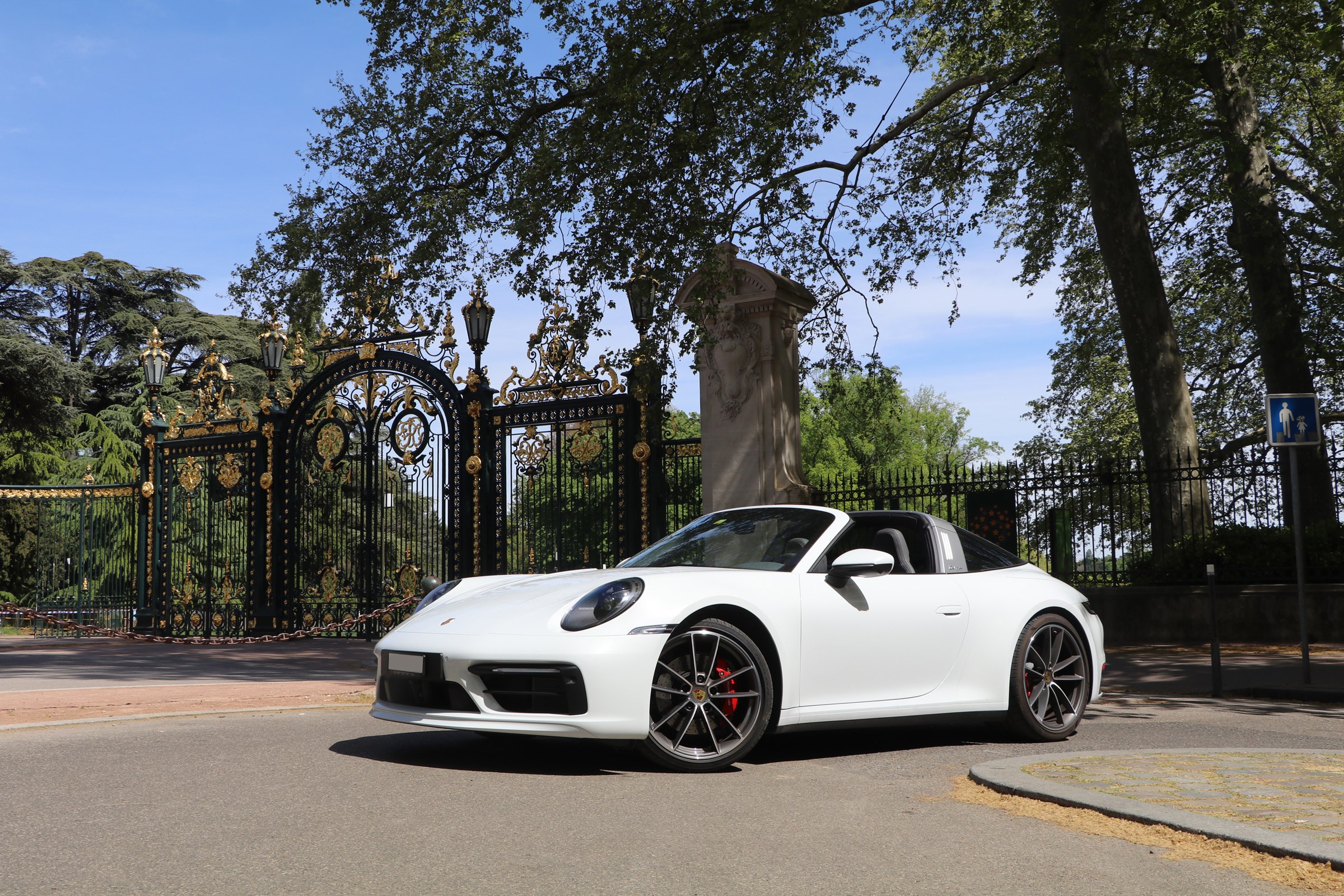 Car photo