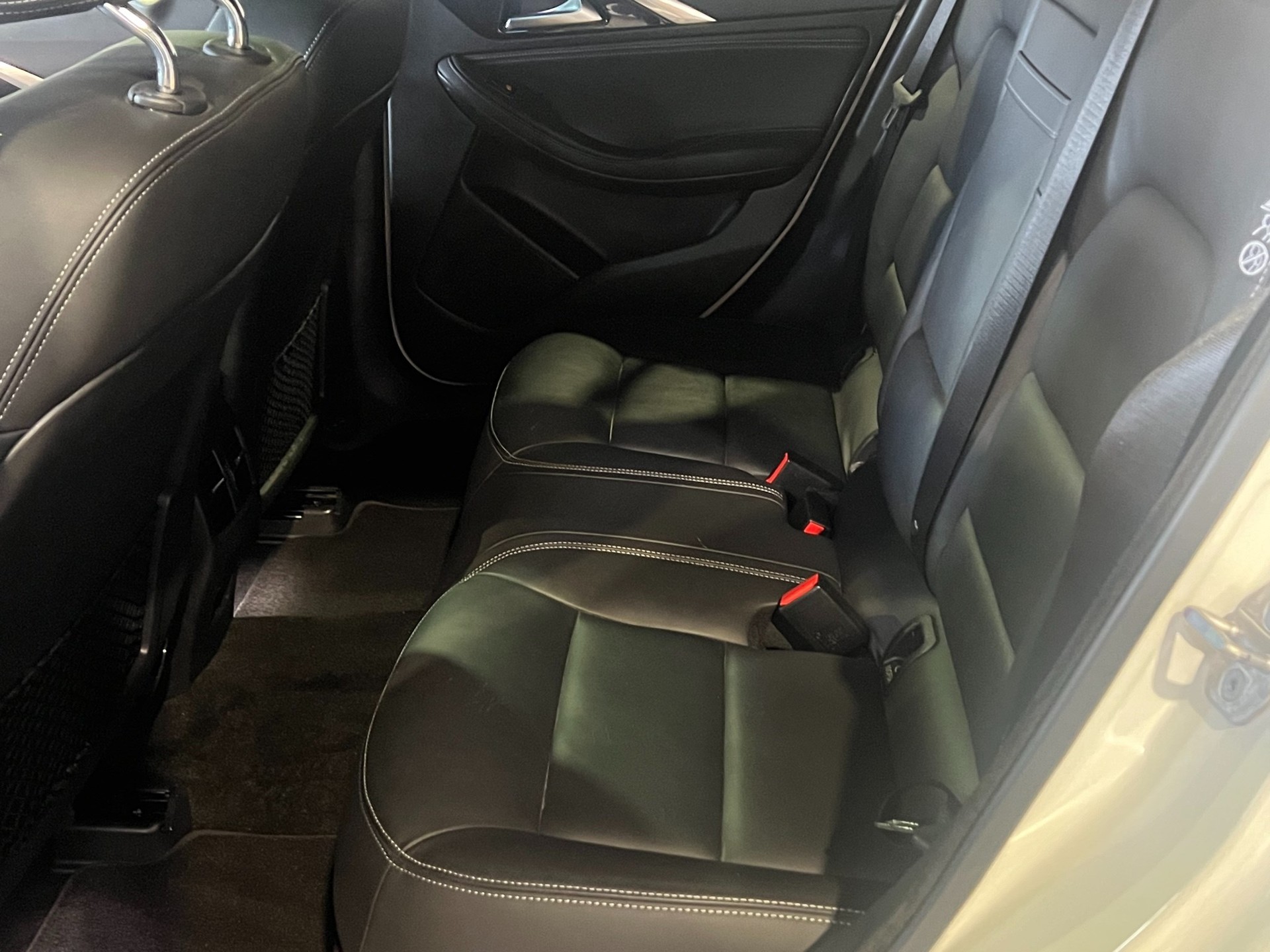 INFINITI Q30 2.2d Sport Tech AWD DCT-image-16