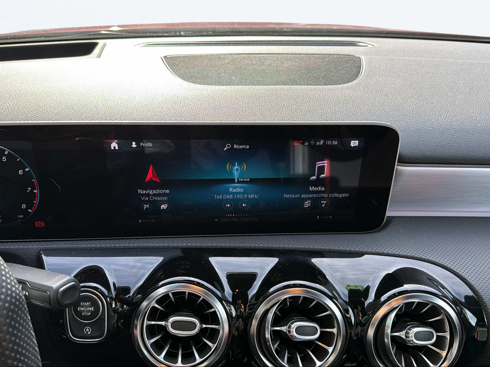 MERCEDES-BENZ A 35 AMG 4Matic Speedshift-image-13