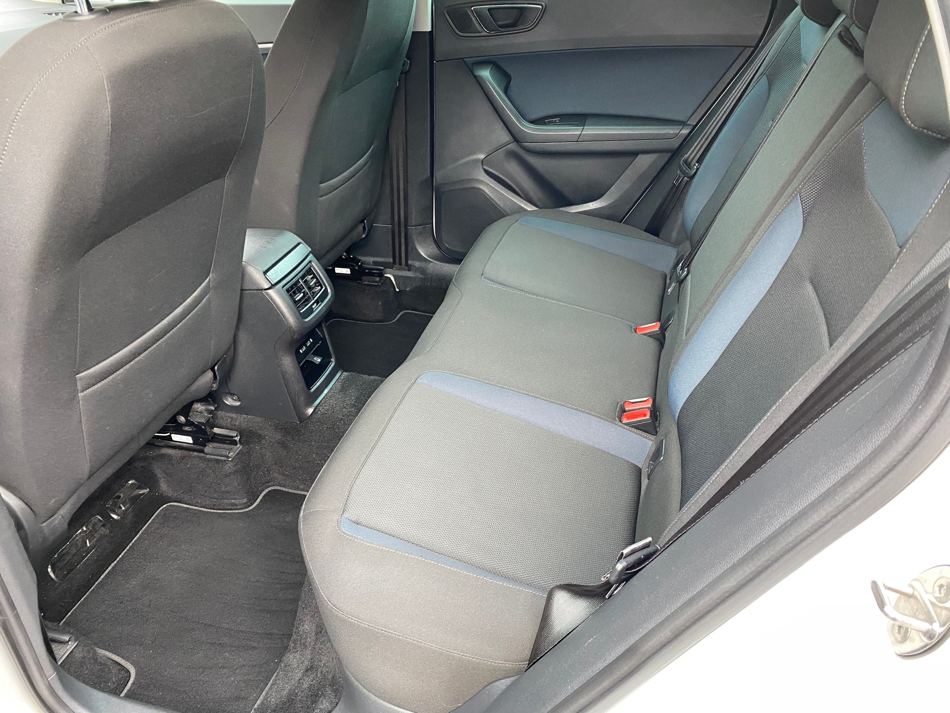 SEAT Ateca 2.0 TDI CR Style DSG-image-8