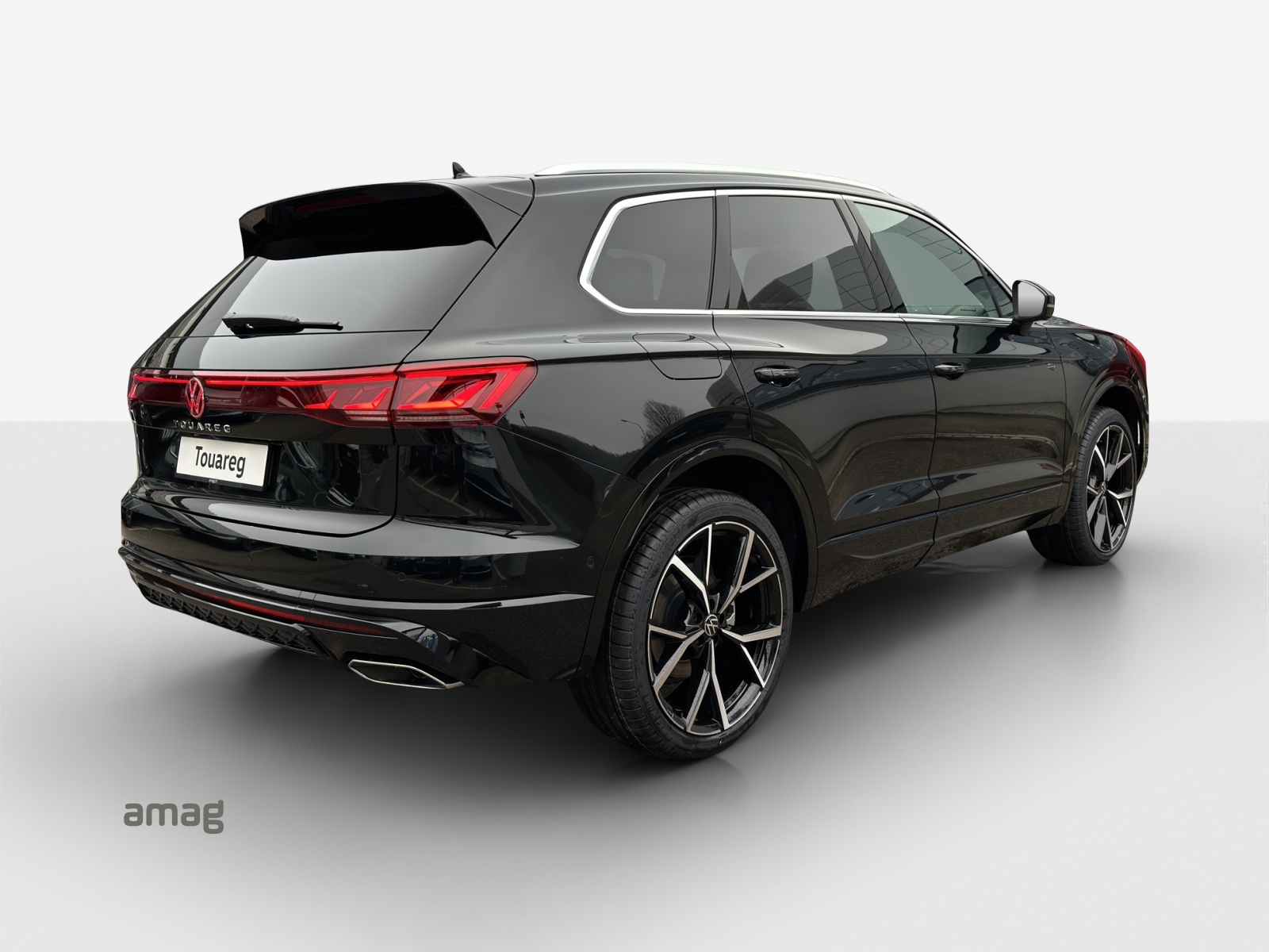 VW Touareg 3.0 TDI R-Line Tiptronic-image-4