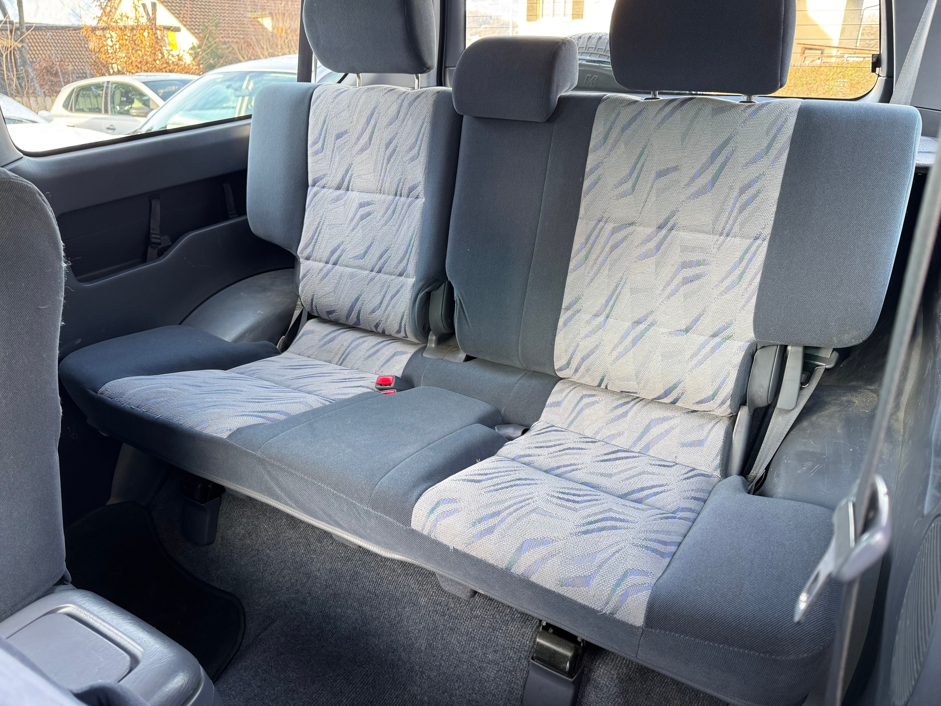 TOYOTA Land Cruiser 300 3.0 TD LX-image-13