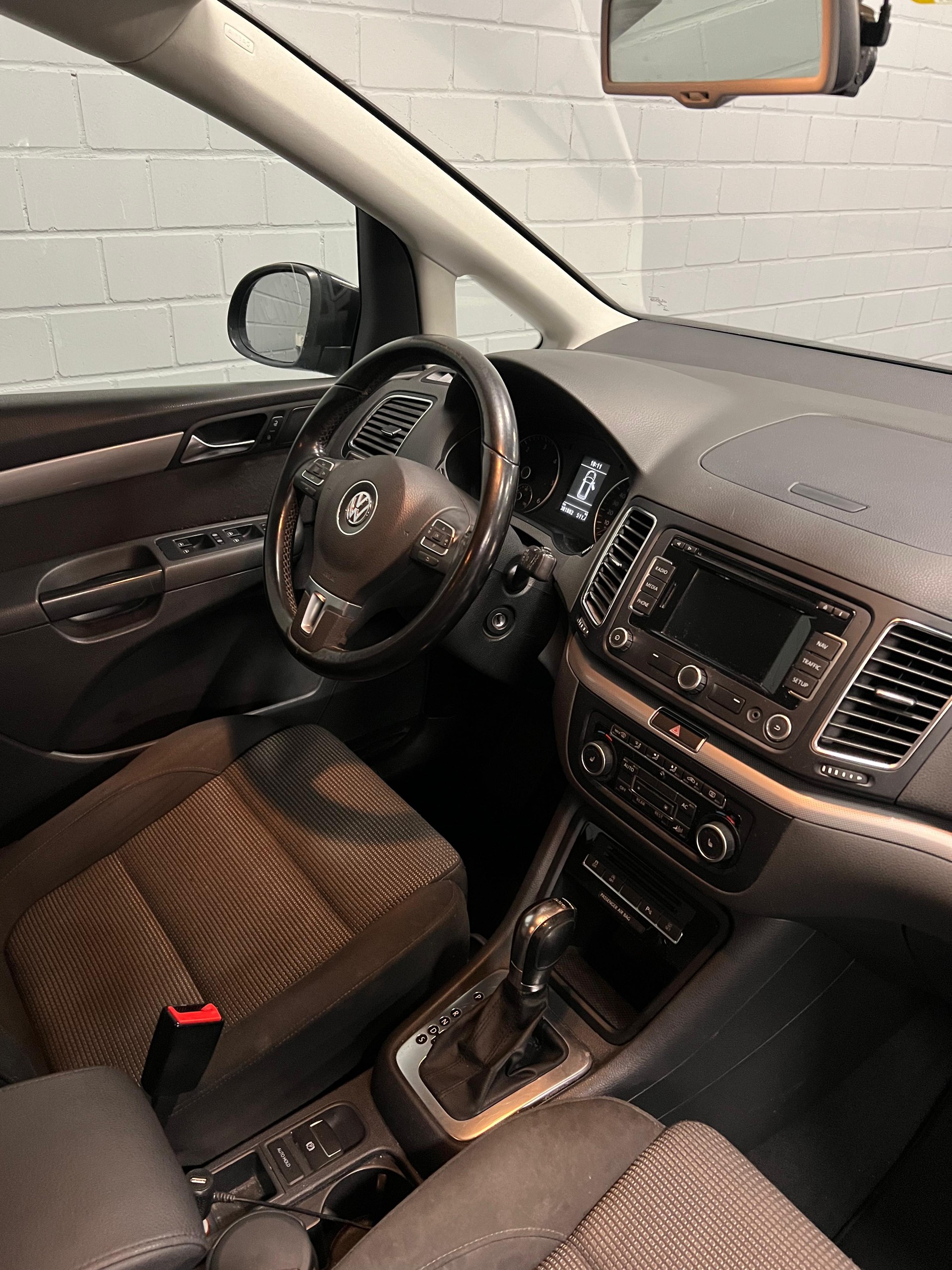 VW Sharan 2.0 TDI BMT Comfortline DSG-image-7