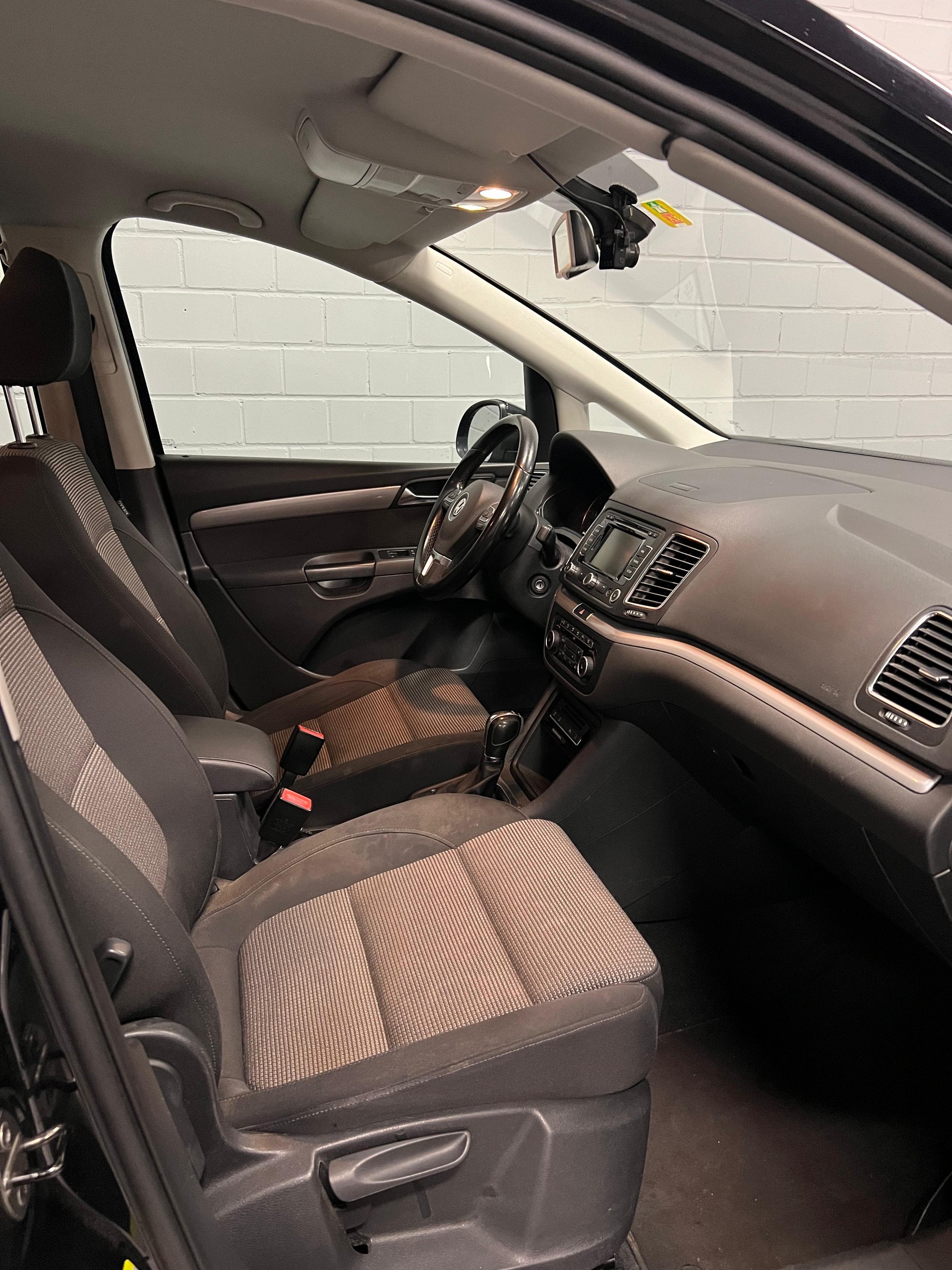 VW Sharan 2.0 TDI BMT Comfortline DSG-image-14