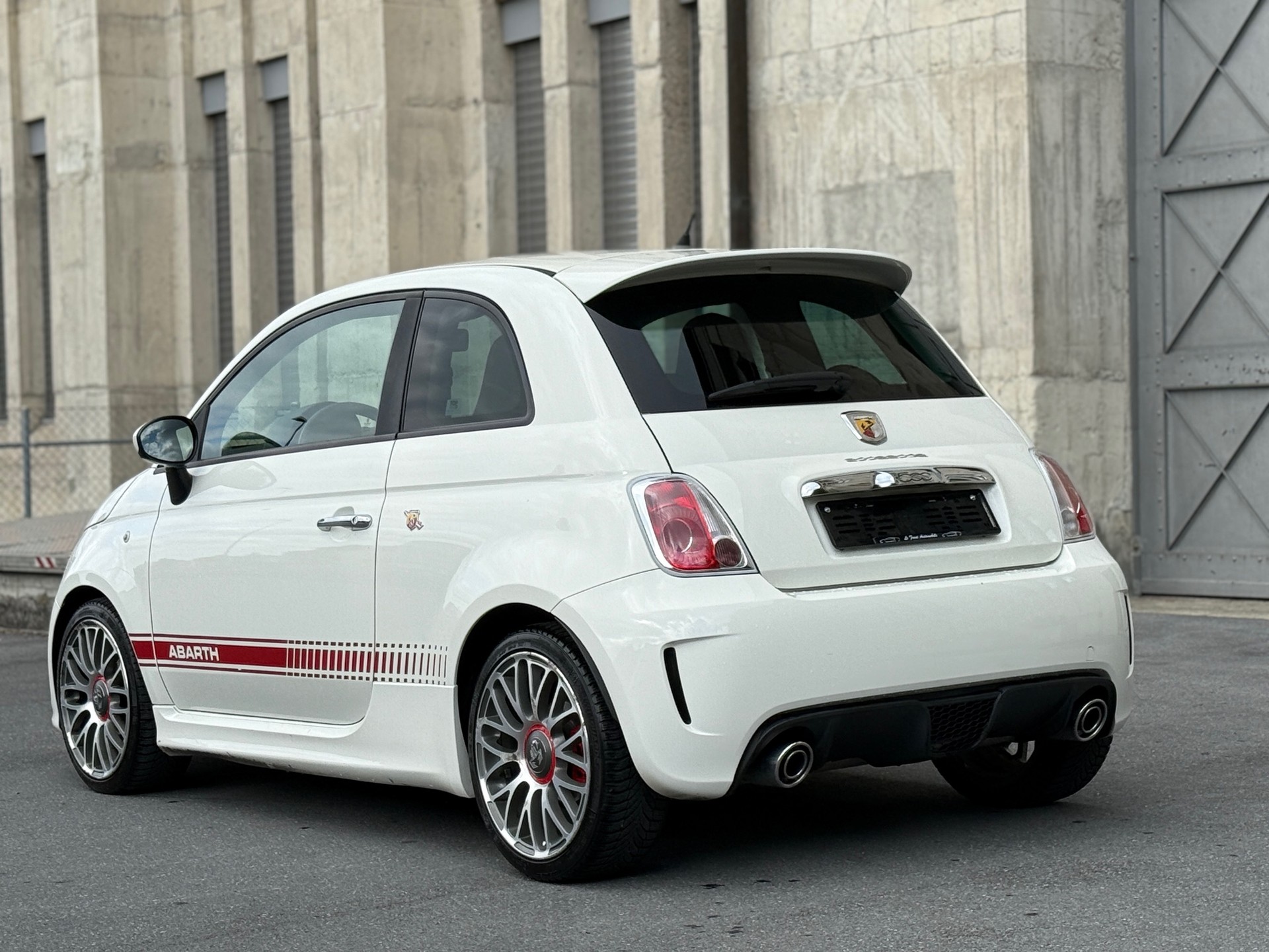 FIAT 500 1.4 16V Turbo Abarth SS-image-2