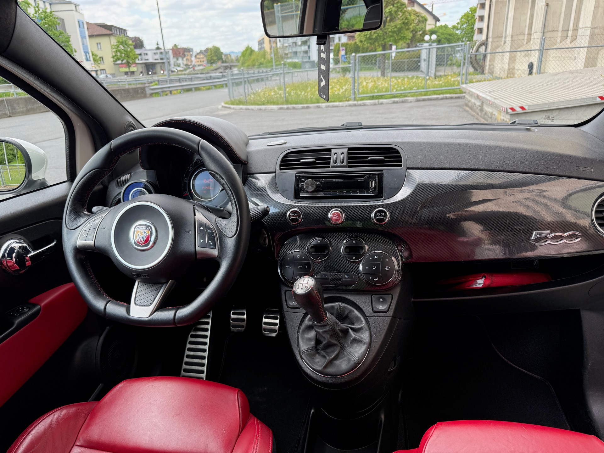 FIAT 500 1.4 16V Turbo Abarth SS-image-6