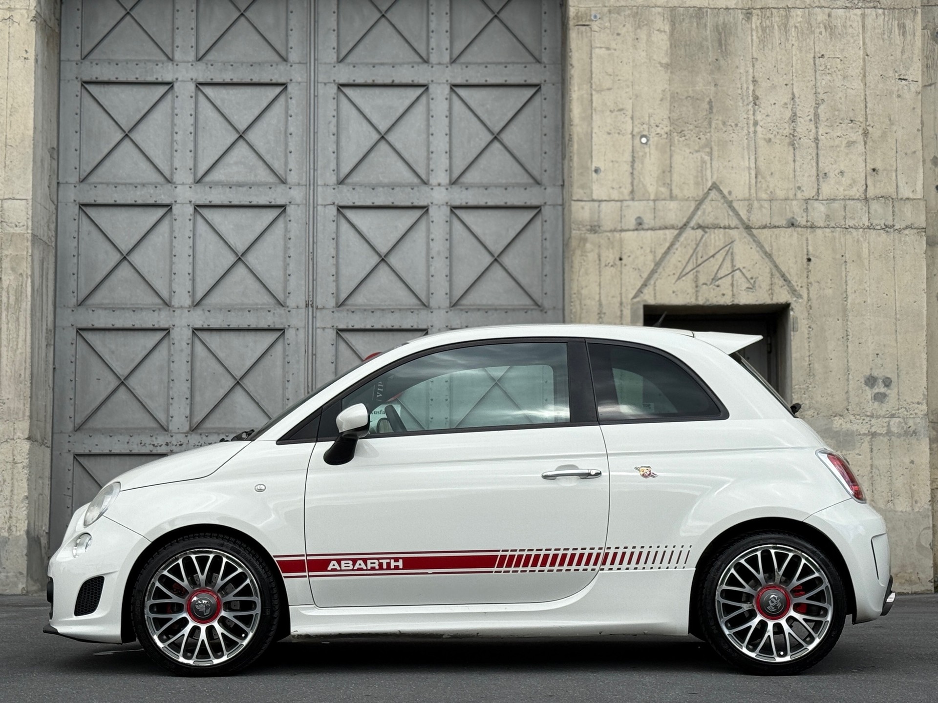 FIAT 500 1.4 16V Turbo Abarth SS-image-1
