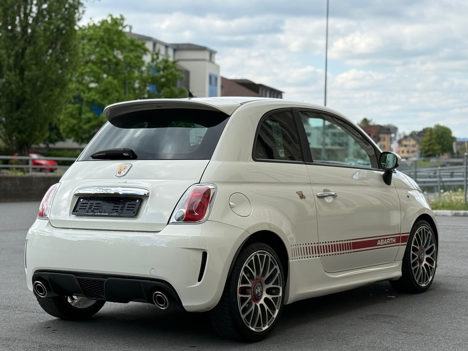 FIAT 500 1.4 16V Turbo Abarth SS-image-8