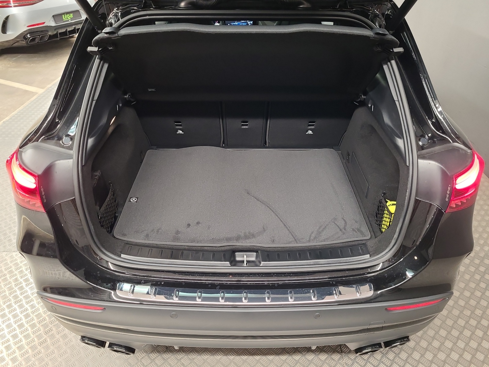 MERCEDES-BENZ AMG GLA 45 S 4Matic +-image-11