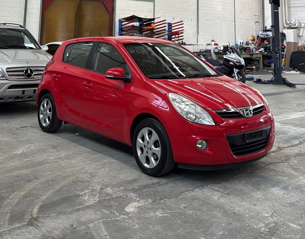 HYUNDAI i20 1.4 Style (Frisch ab MFK)-image-2