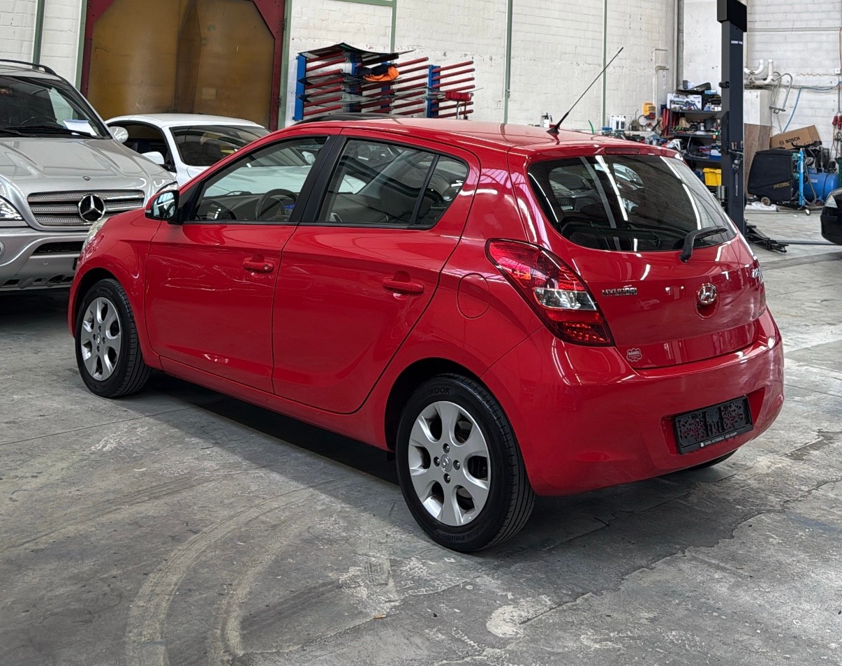 HYUNDAI i20 1.4 Style (Frisch ab MFK)-image-7