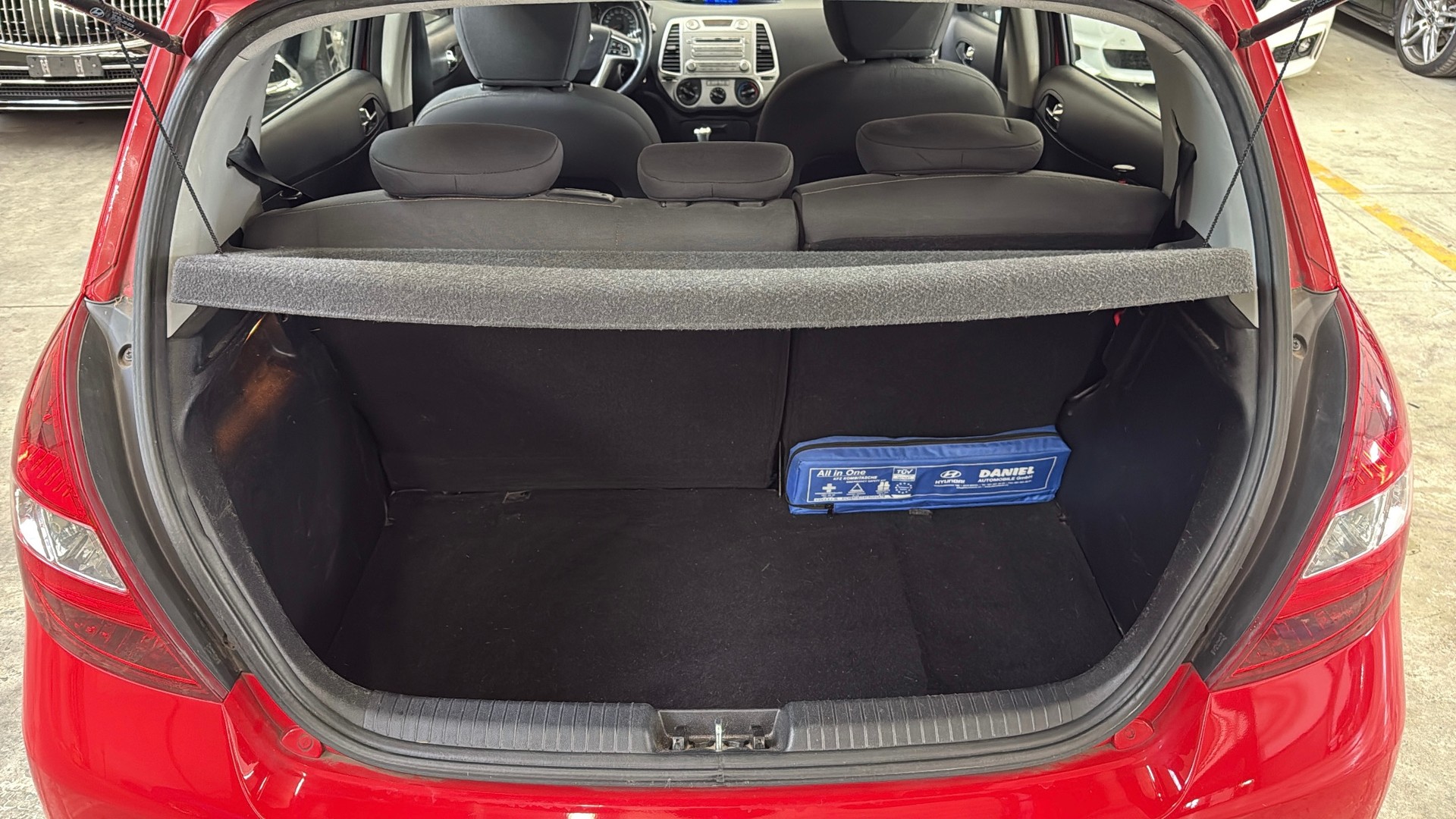 HYUNDAI i20 1.4 Style (Frisch ab MFK)-image-10