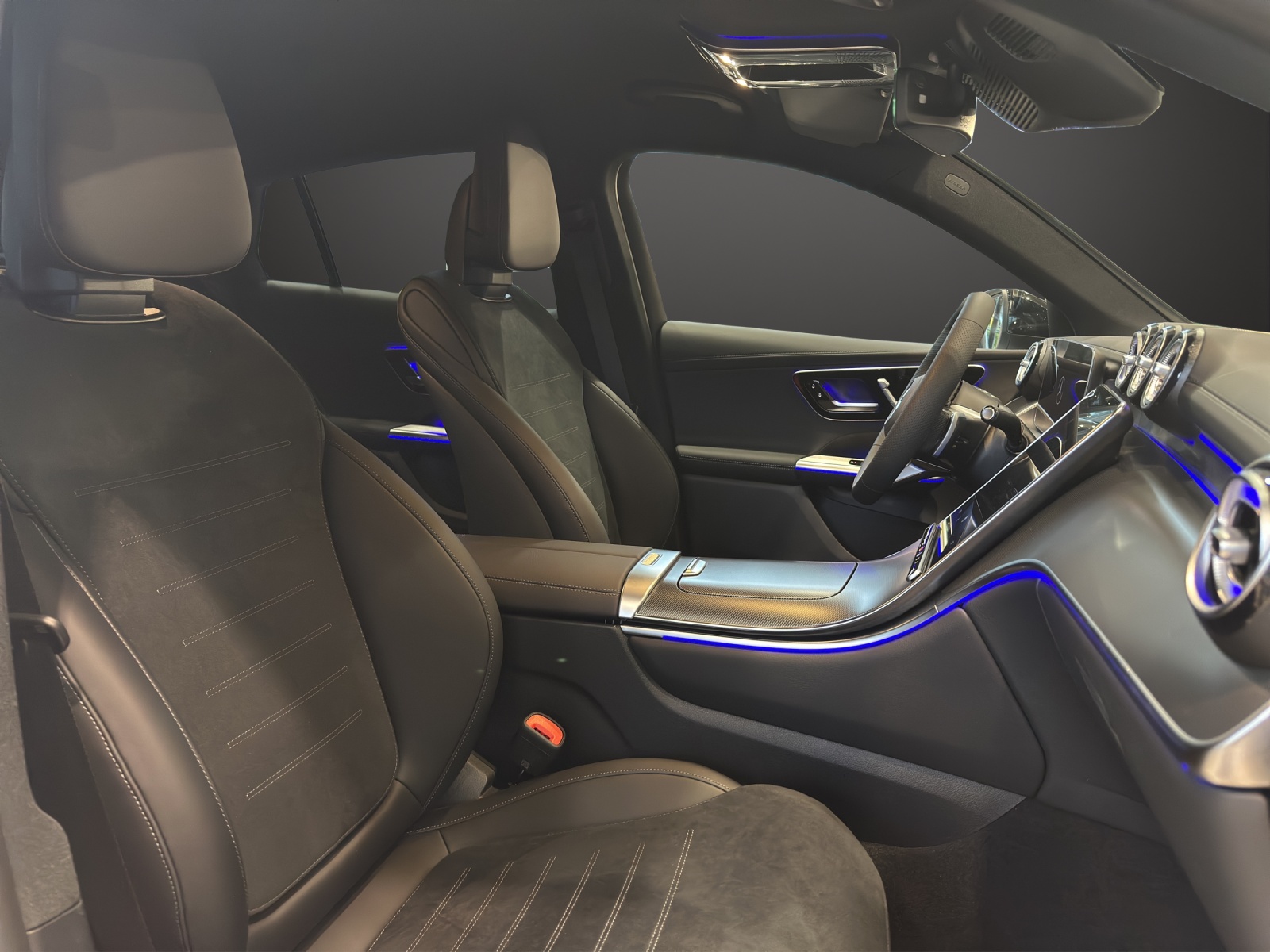 MERCEDES-BENZ GLC Coupé 300 e 4Matic 9G-Tronic-image-9