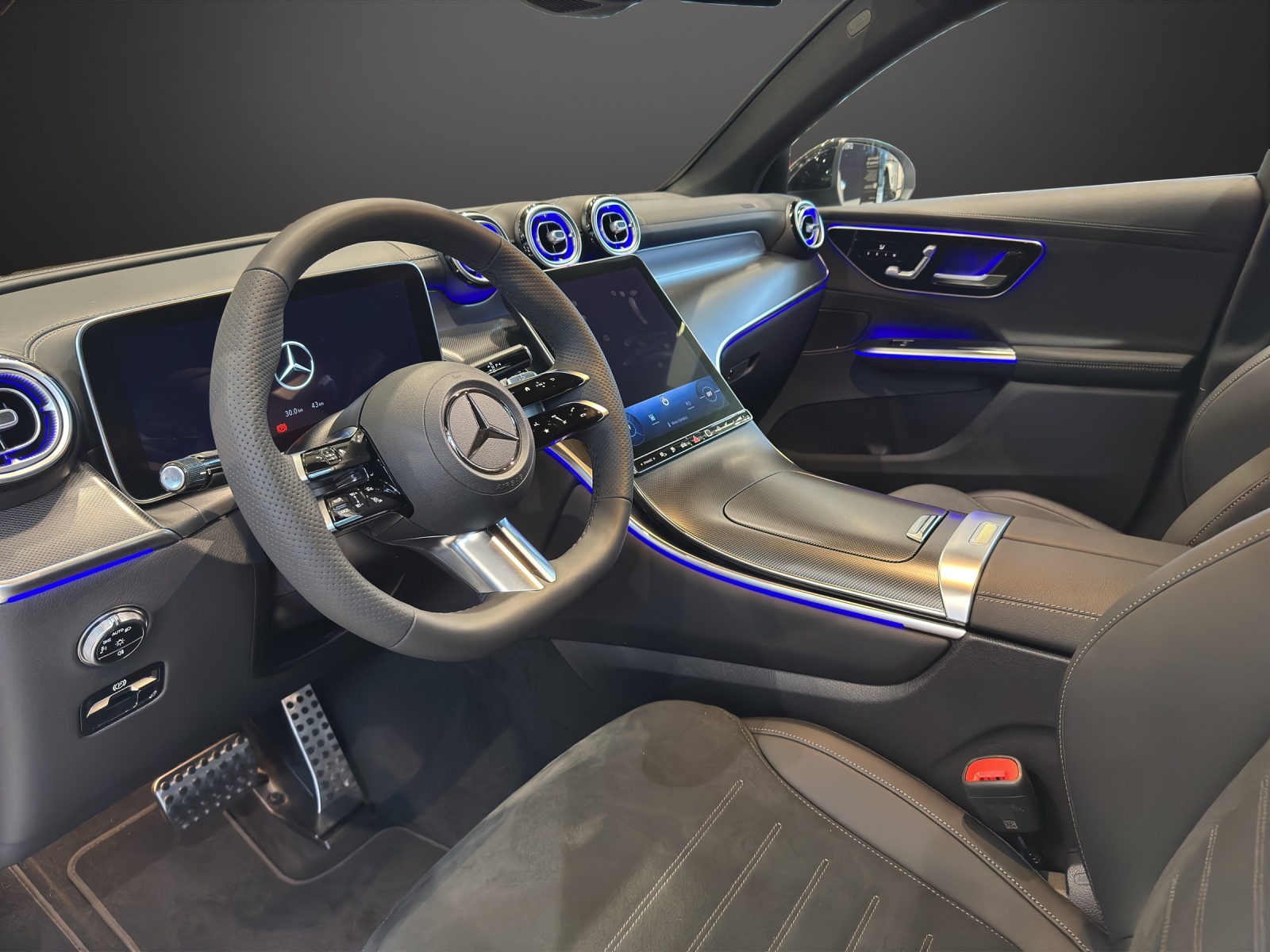 MERCEDES-BENZ GLC Coupé 300 e 4Matic 9G-Tronic-image-7