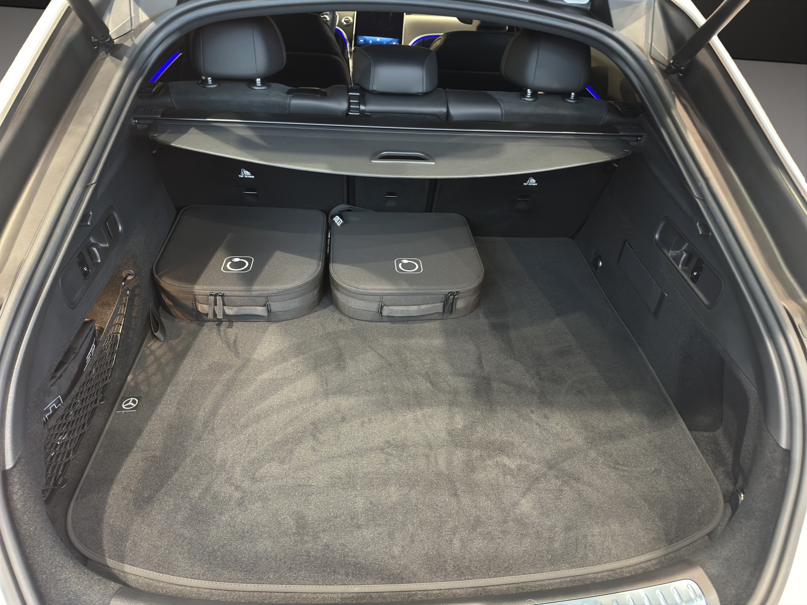 MERCEDES-BENZ GLC Coupé 300 e 4Matic 9G-Tronic-image-6