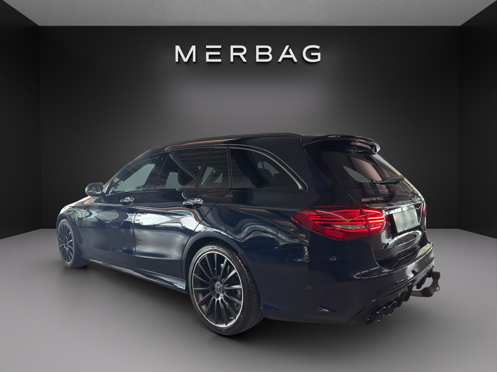 MERCEDES-BENZ C 43 AMG 4Matic-image-3