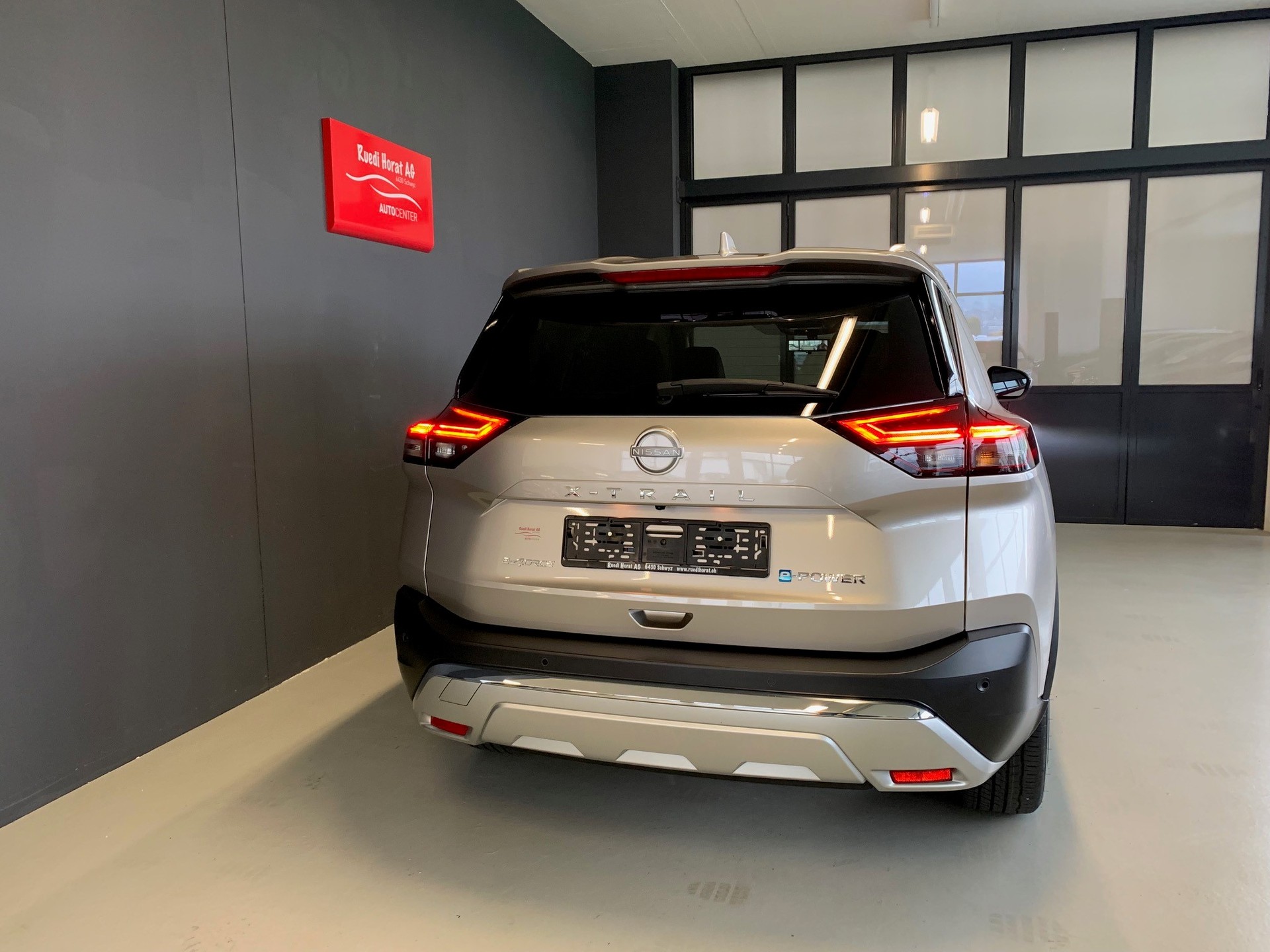 NISSAN X-Trail 1.5 VC-T Tekna+ e-4orce 7P-image-5