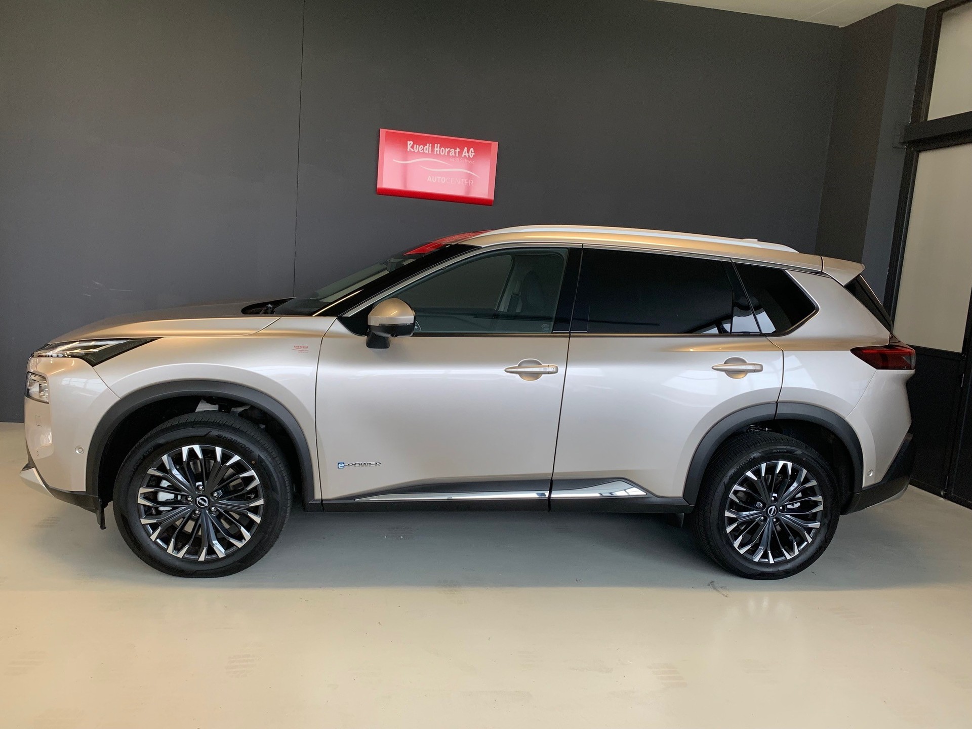 NISSAN X-Trail 1.5 VC-T Tekna+ e-4orce 7P-image-1