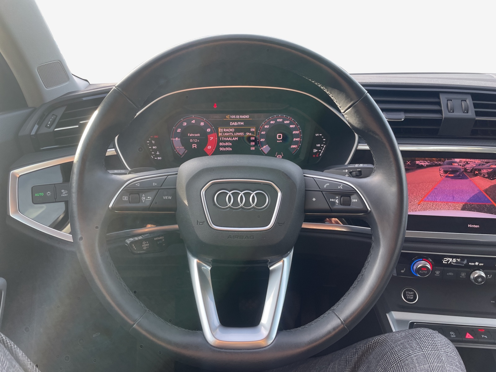 AUDI Q3 35 TFSI Attraction S-tronic-image-9