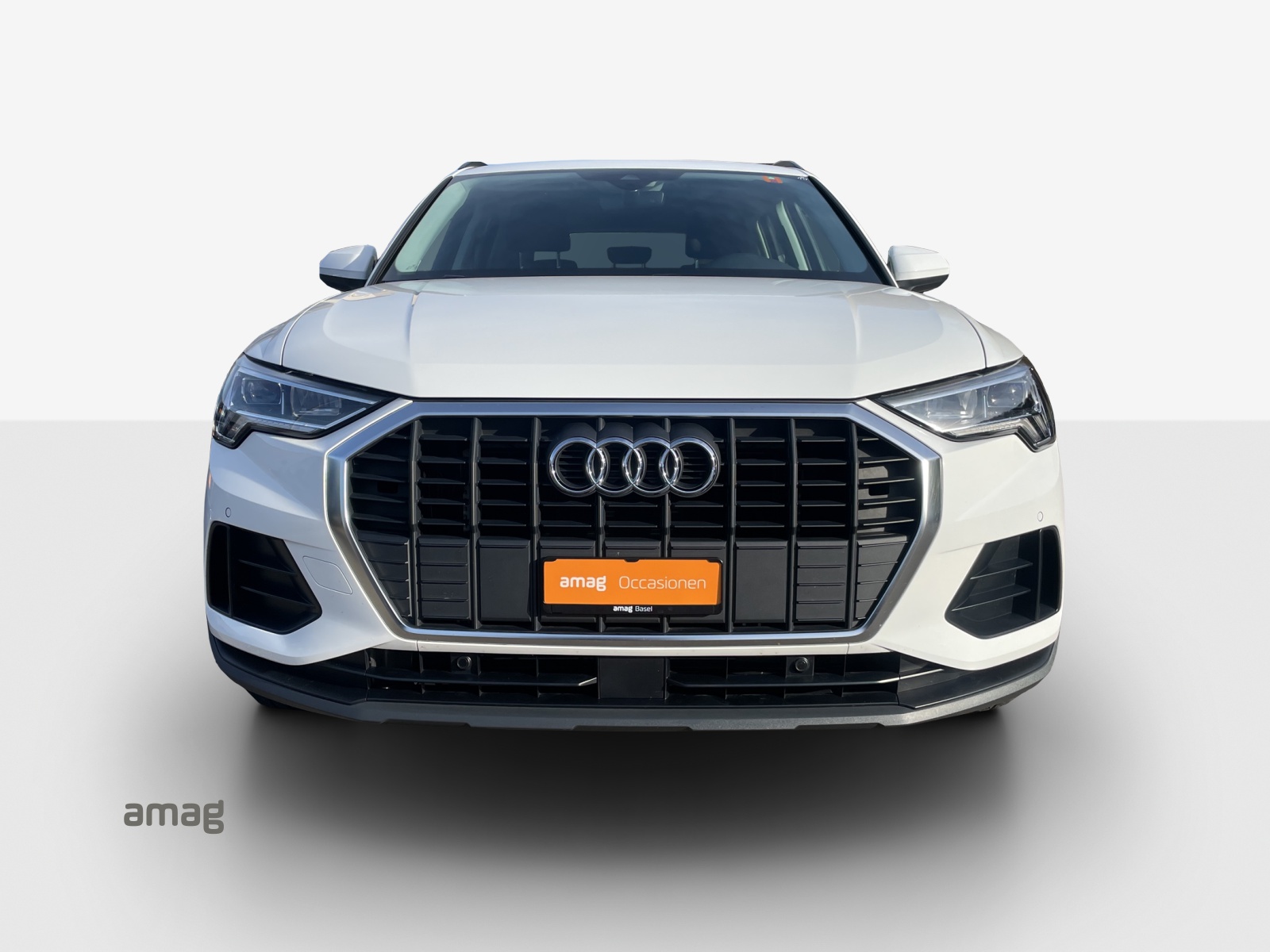 AUDI Q3 35 TFSI Attraction S-tronic-image-6