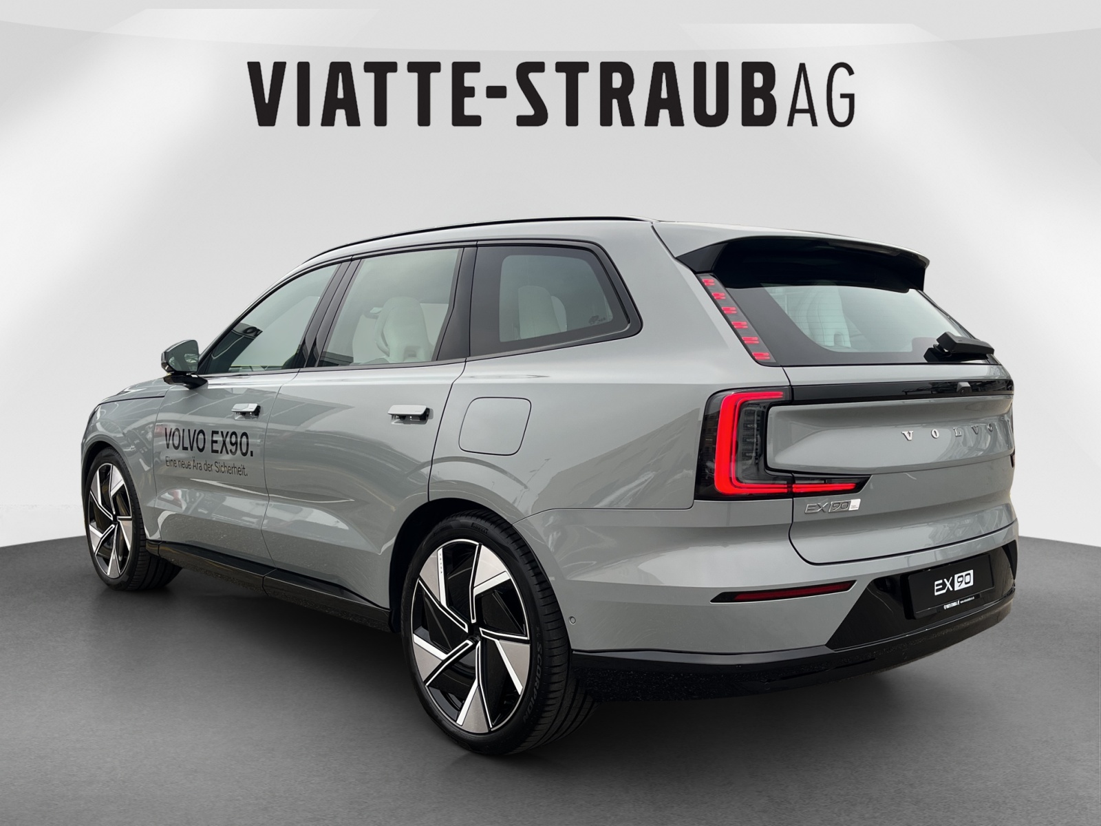 VOLVO EX90 Twin Performance Ultra AWD-showroom-element-2
