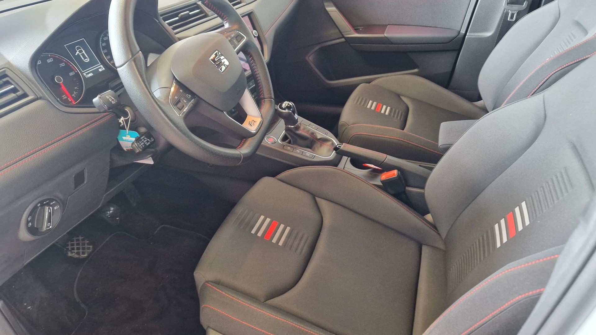 SEAT Ibiza 1.0 EcoTSI FR-image-8