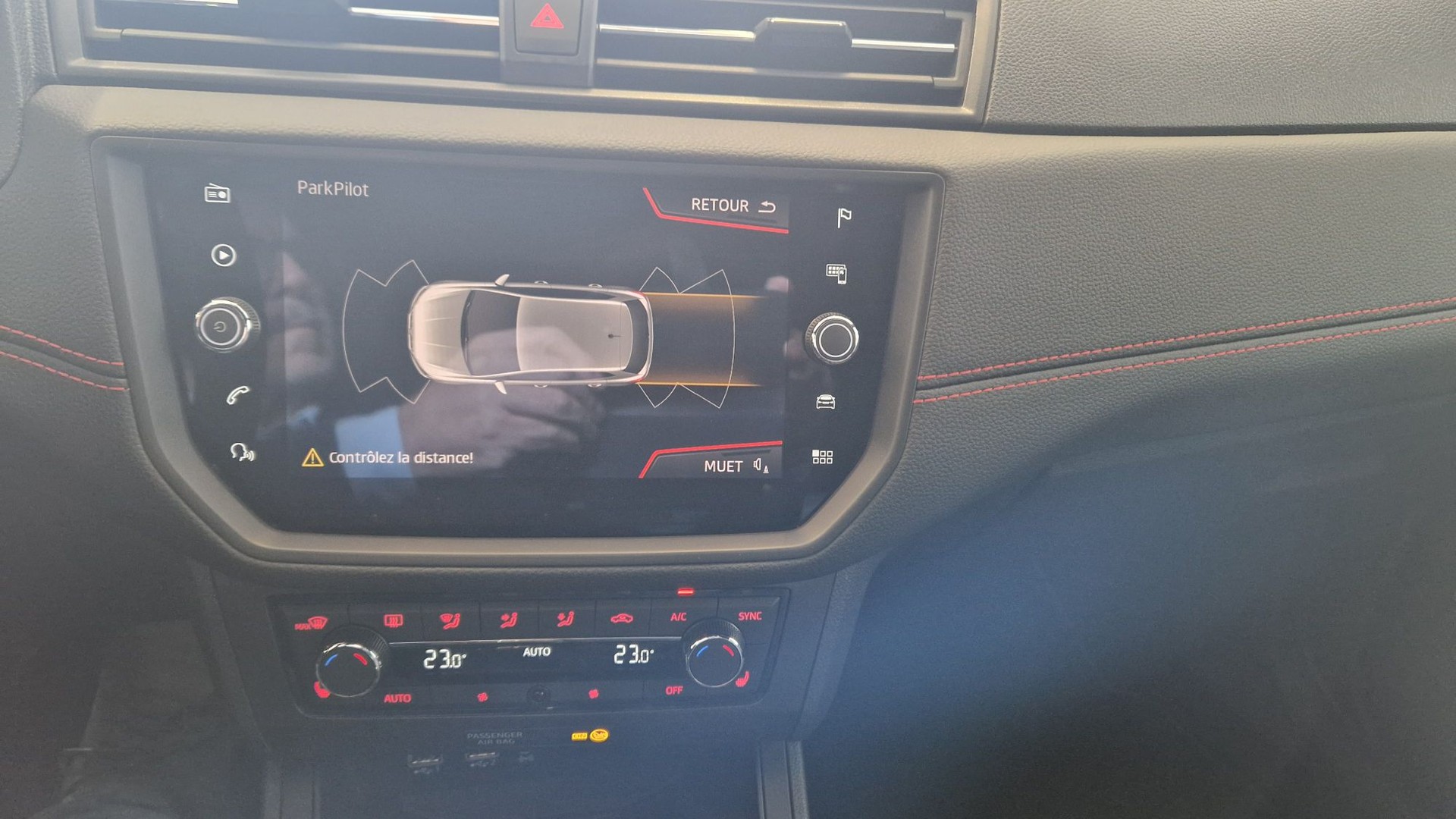 SEAT Ibiza 1.0 EcoTSI FR-image-10