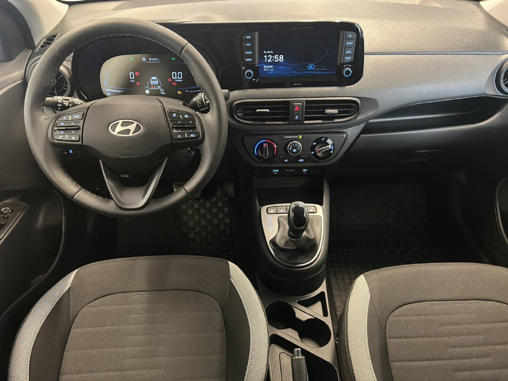 HYUNDAI i10 1.2 Amplia-image-4