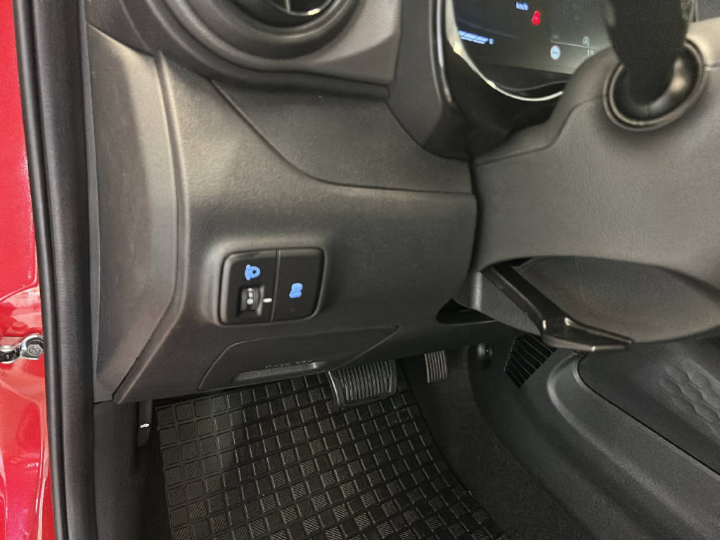 HYUNDAI i10 1.2 Amplia-image-9