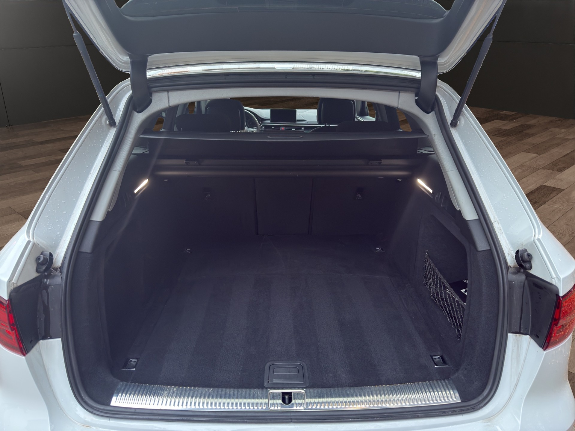 AUDI A4 Avant 40 TDI Sport quattro S-tronic-image-14
