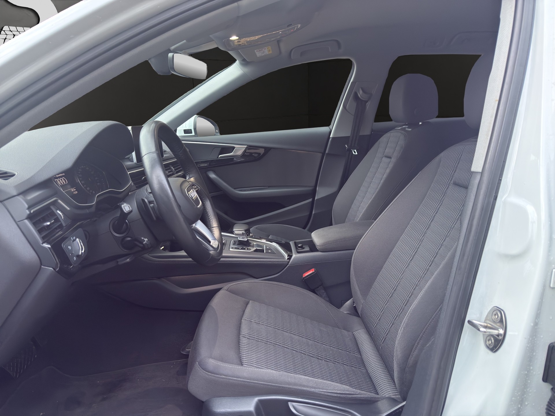 AUDI A4 Avant 40 TDI Sport quattro S-tronic-image-7