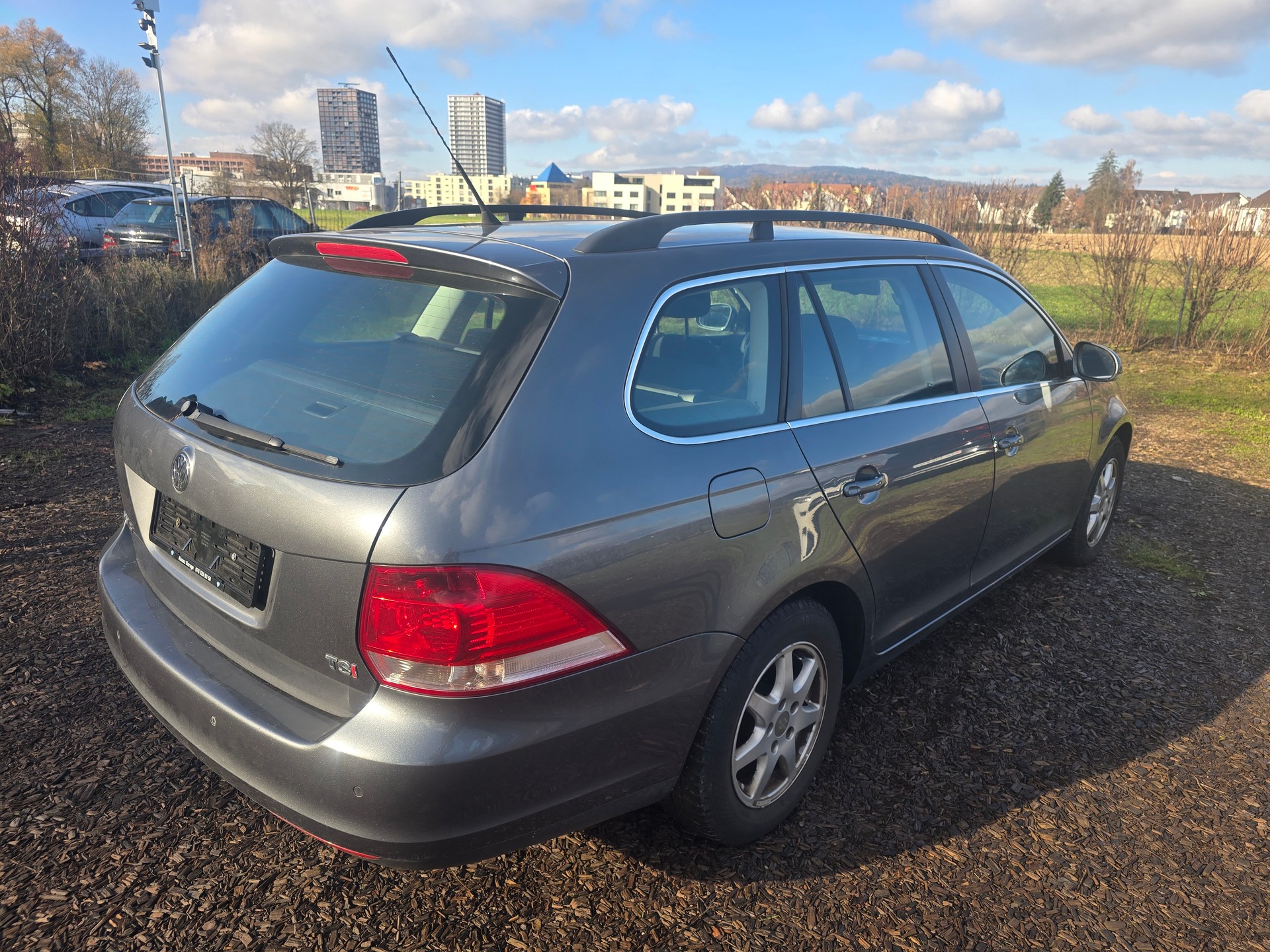 VW Golf Variant 1.4 TSI Trendline DSG-image-7