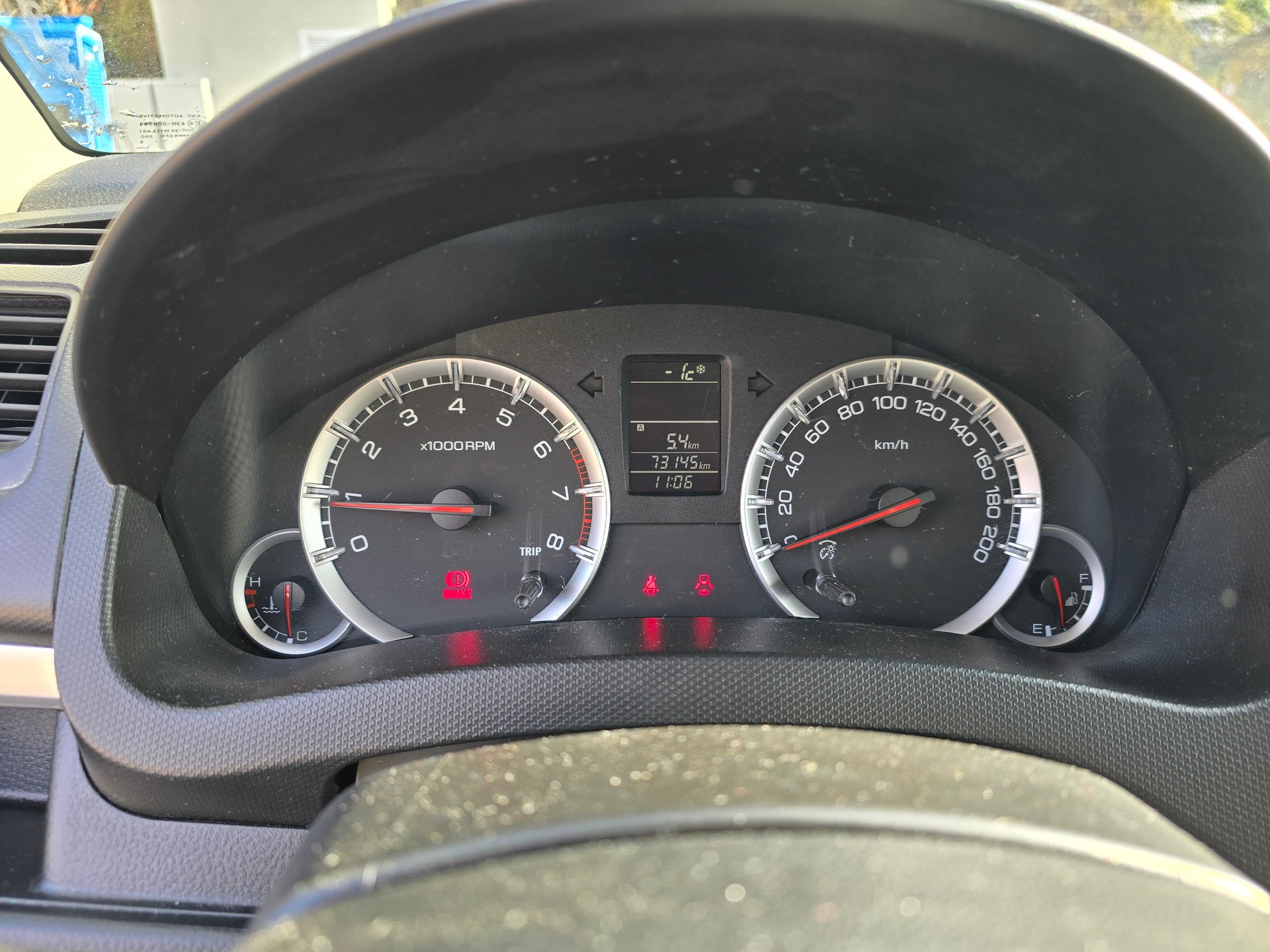 SUZUKI Swift 1.2i 16V Unico 4x4-image-9