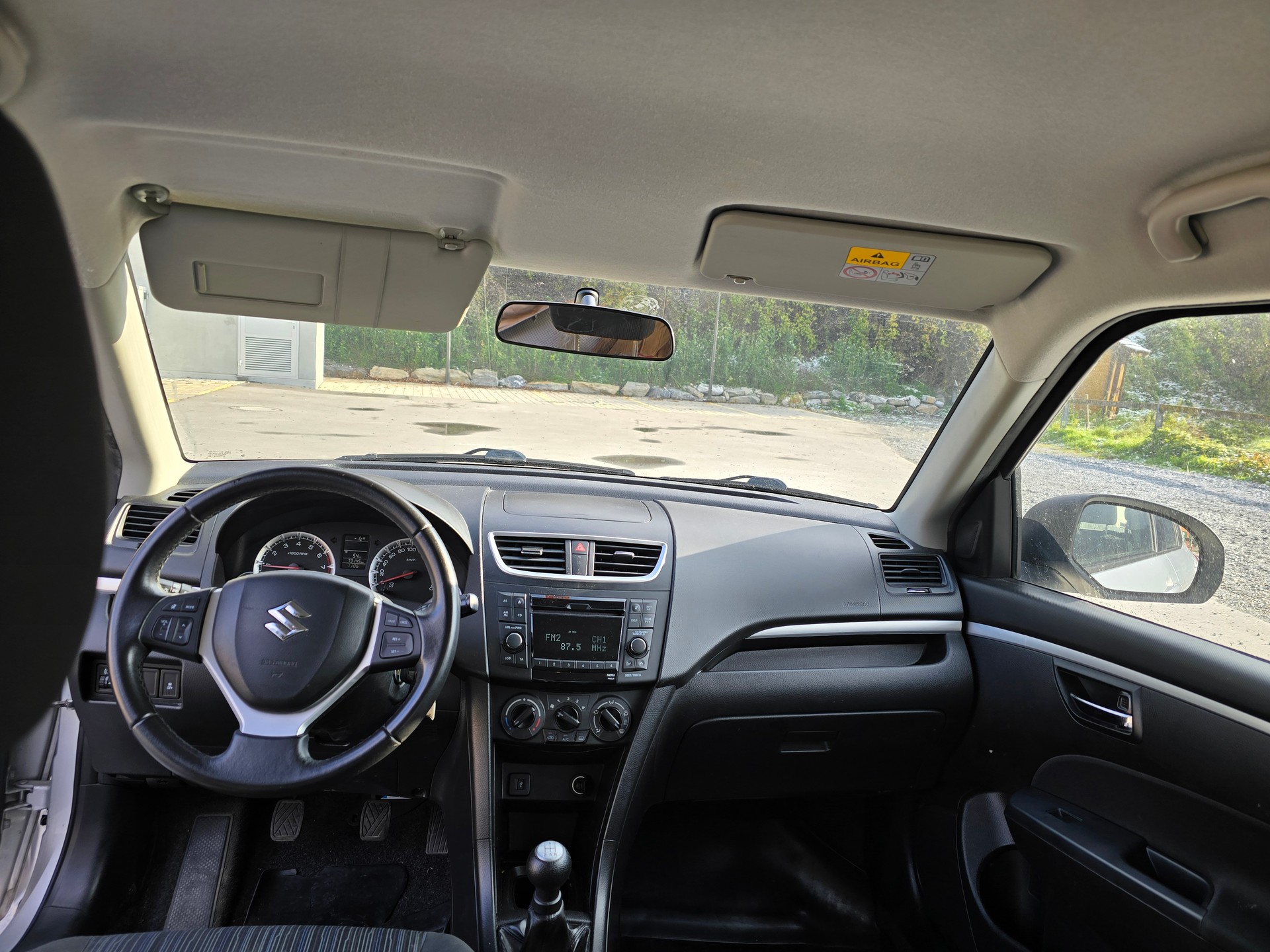 SUZUKI Swift 1.2i 16V Unico 4x4-image-11
